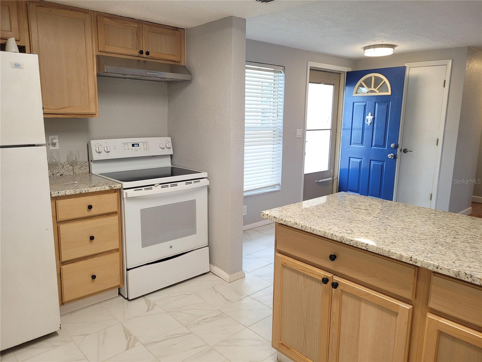 Image 5 of 27 For 7328 Mako Drive