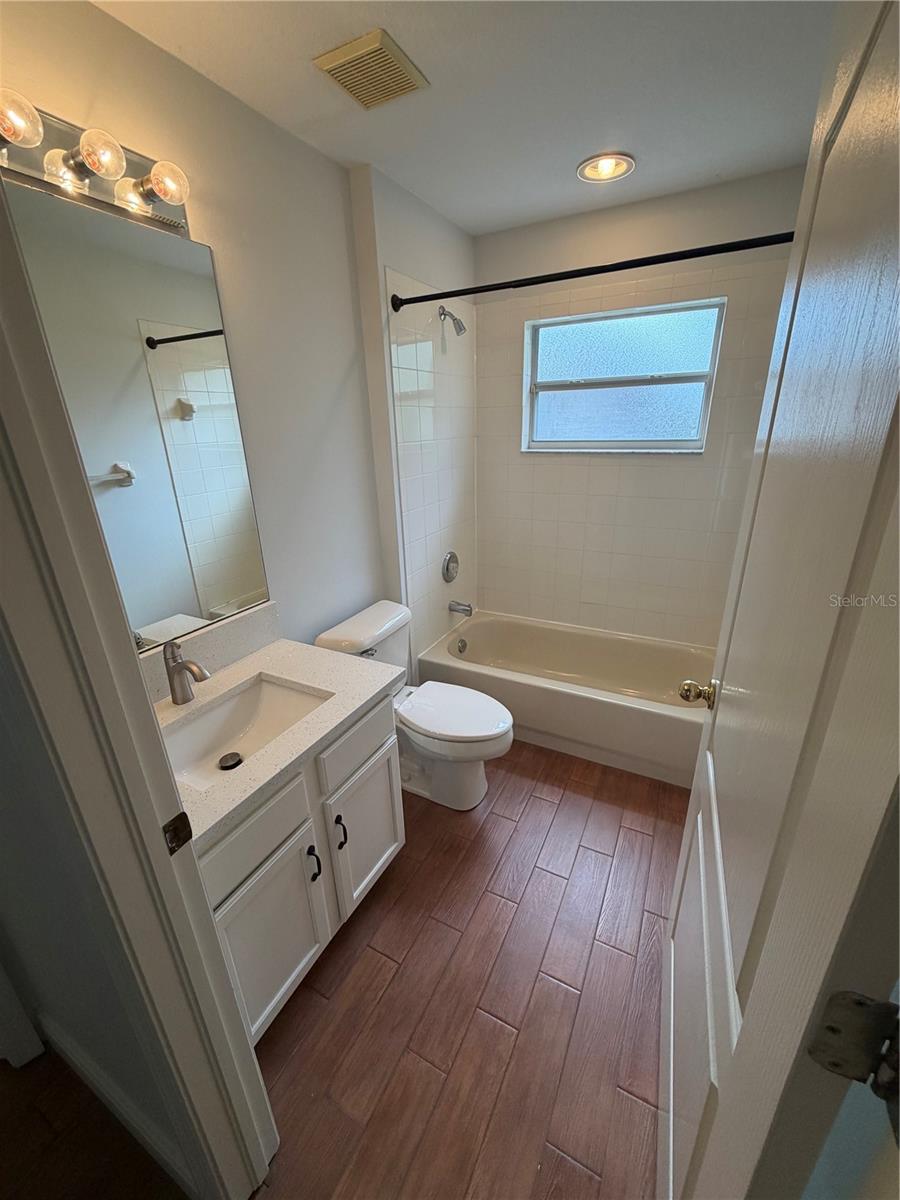 Image 16 of 27 For 10132 Downey Lane