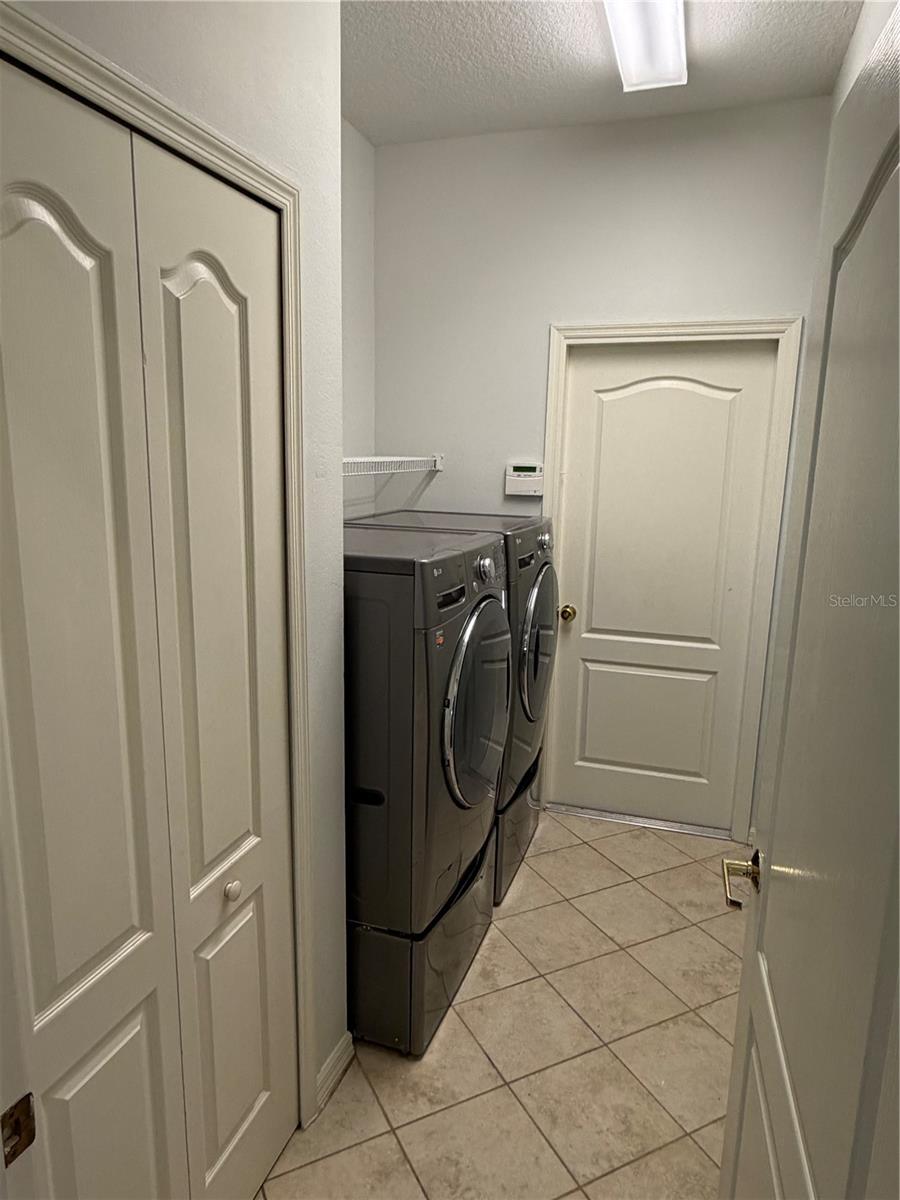 Image 17 of 27 For 10132 Downey Lane