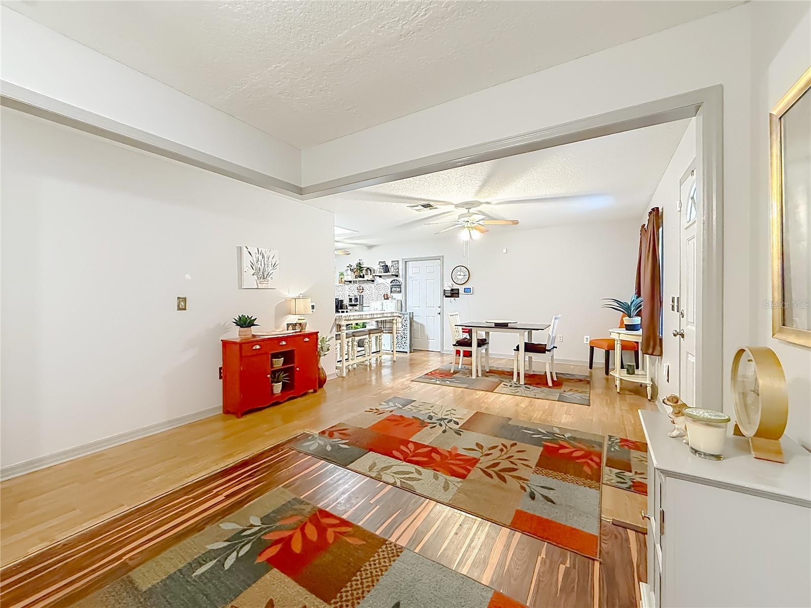 Image 12 of 61 For 457 Rooks Avenue