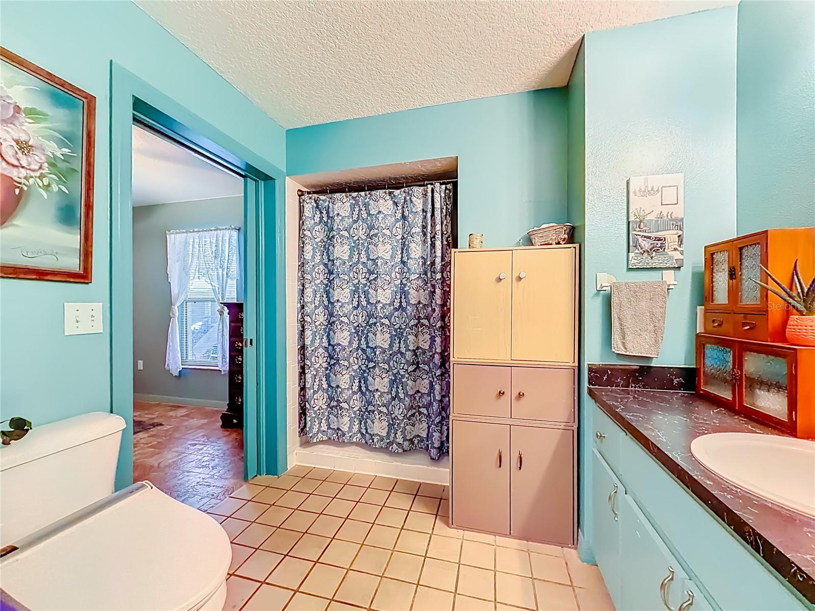 Image 35 of 61 For 457 Rooks Avenue