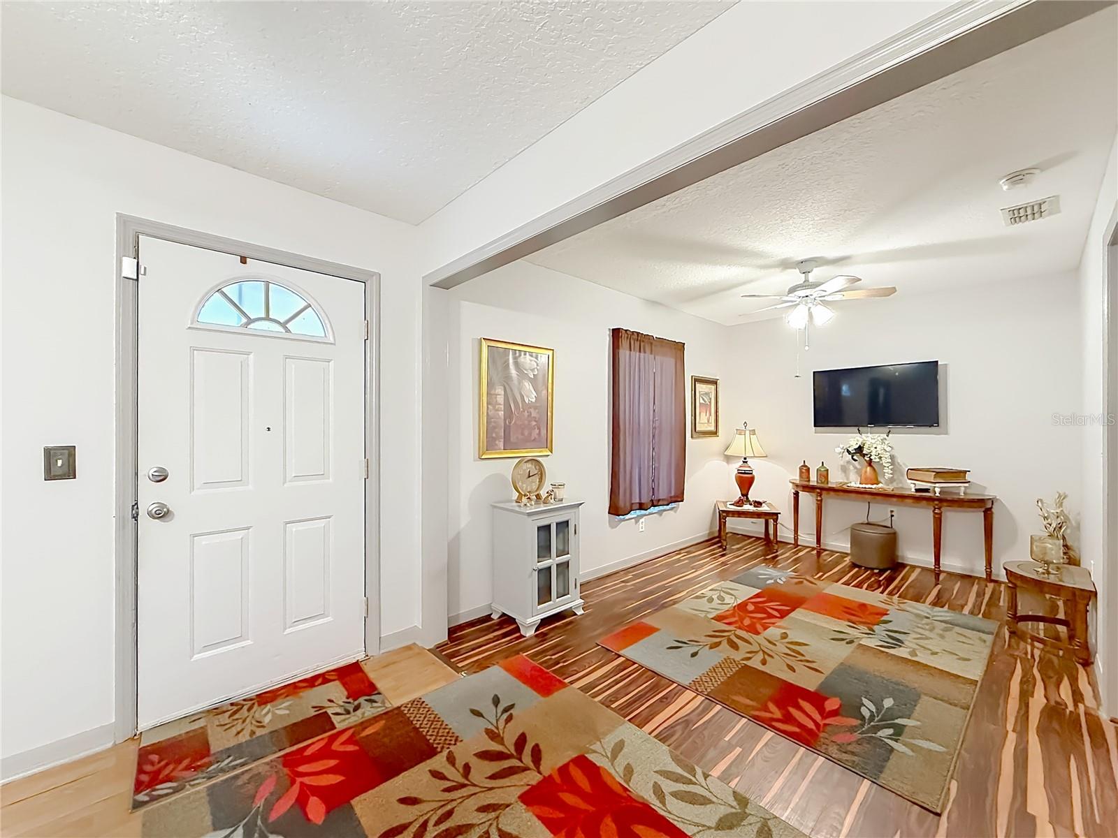 Image 8 of 61 For 457 Rooks Avenue