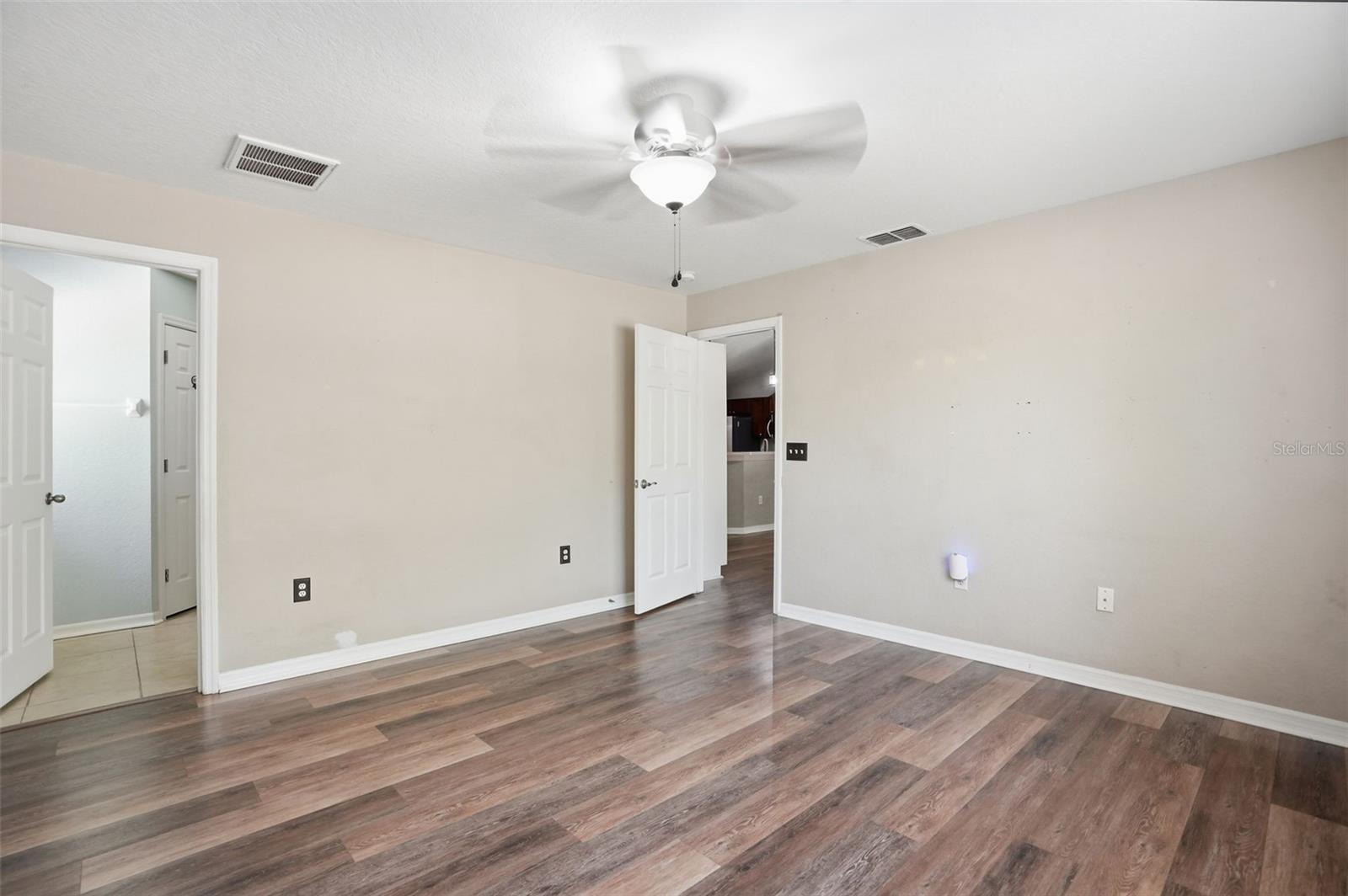 Image 30 of 51 For 3395 Hartley Road