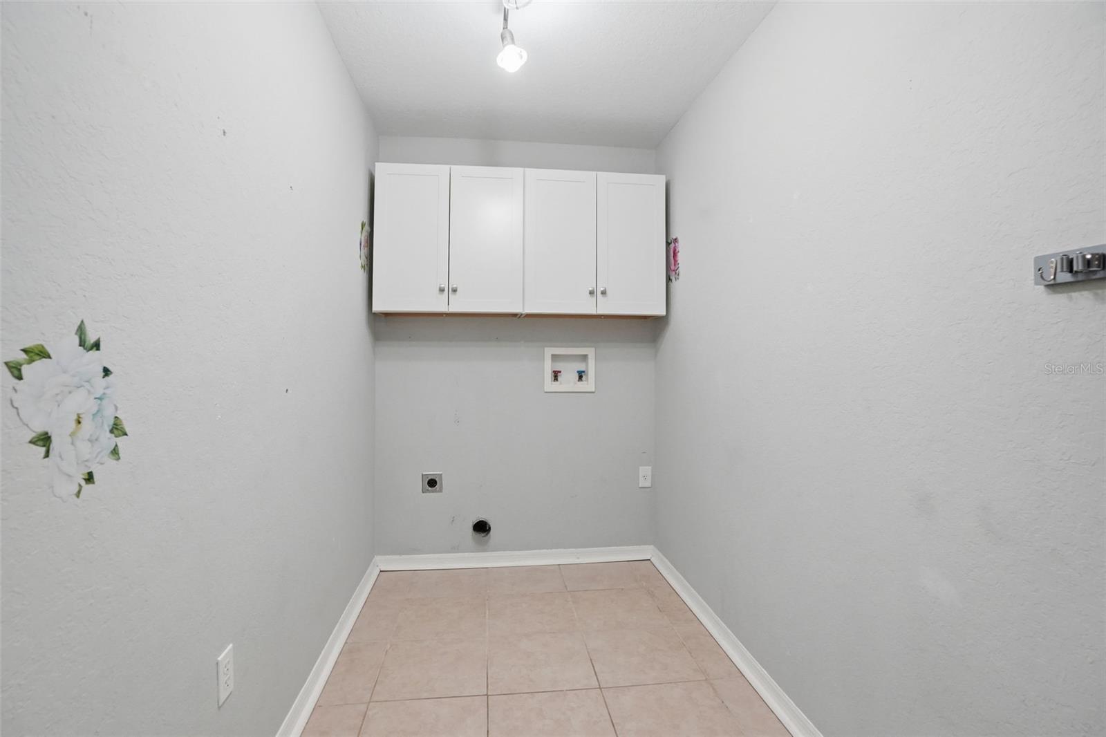 Image 35 of 51 For 3395 Hartley Road