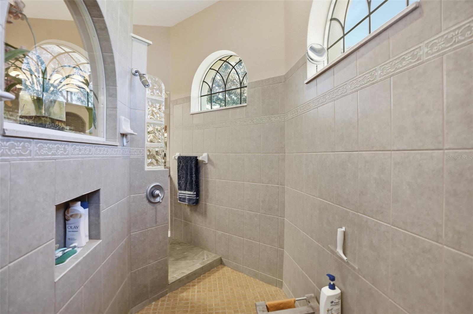 Image 10 of 73 For 11033 Baywind Court