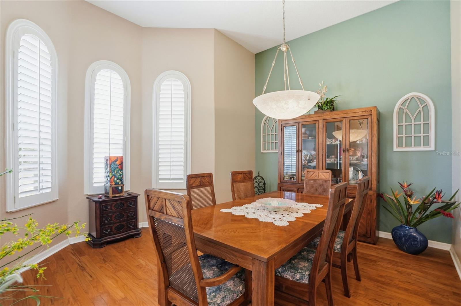 Image 19 of 73 For 11033 Baywind Court