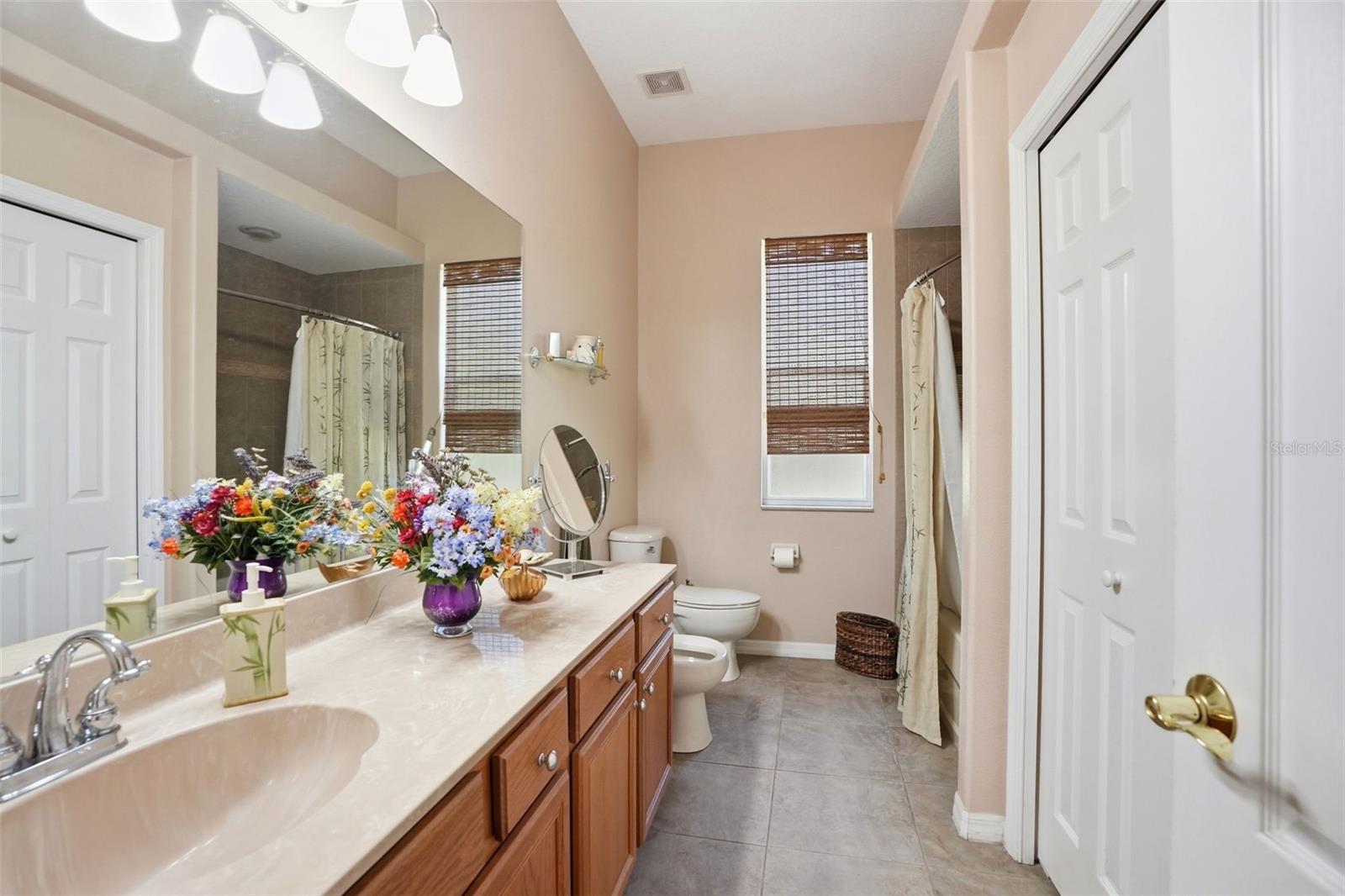 Image 38 of 73 For 11033 Baywind Court