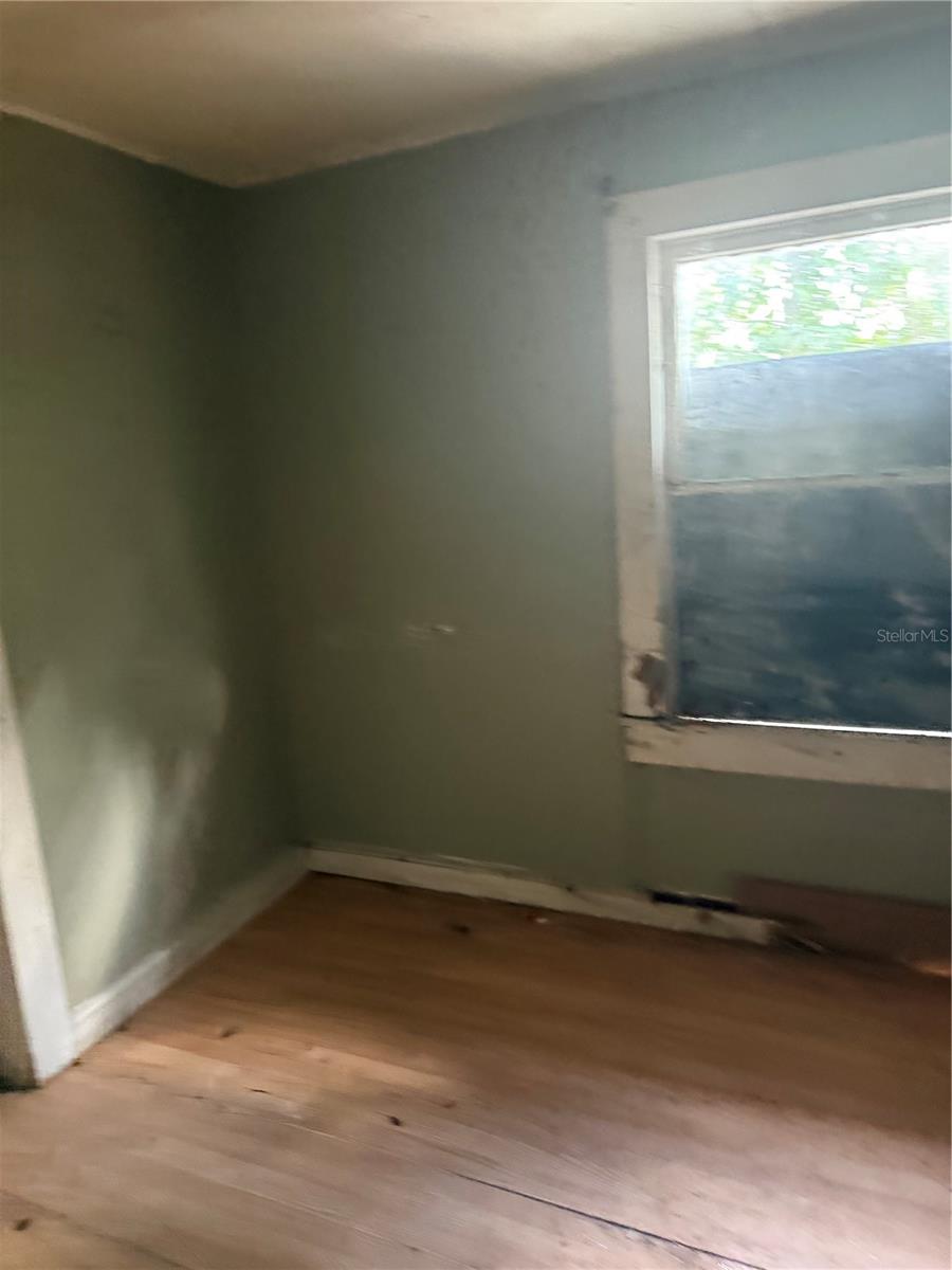 Image 3 of 5 For 10213 Beam Street