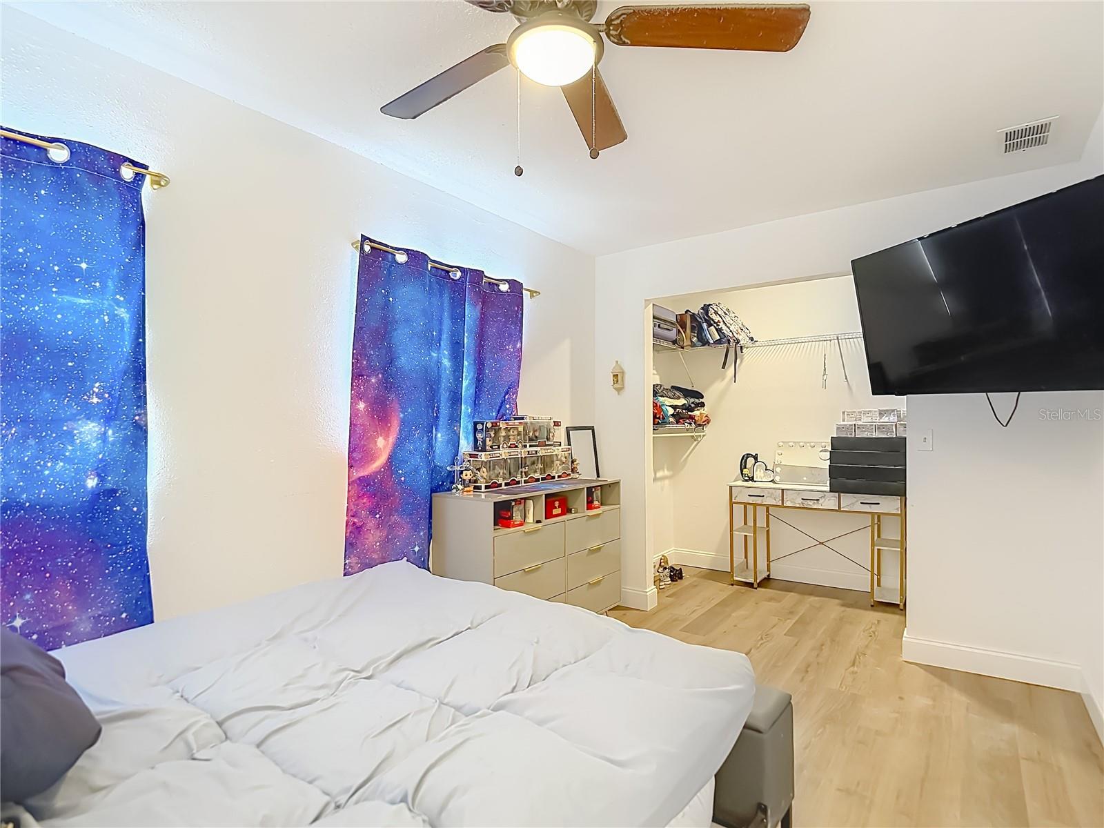 Image 29 of 69 For 5110 Gateway Drive