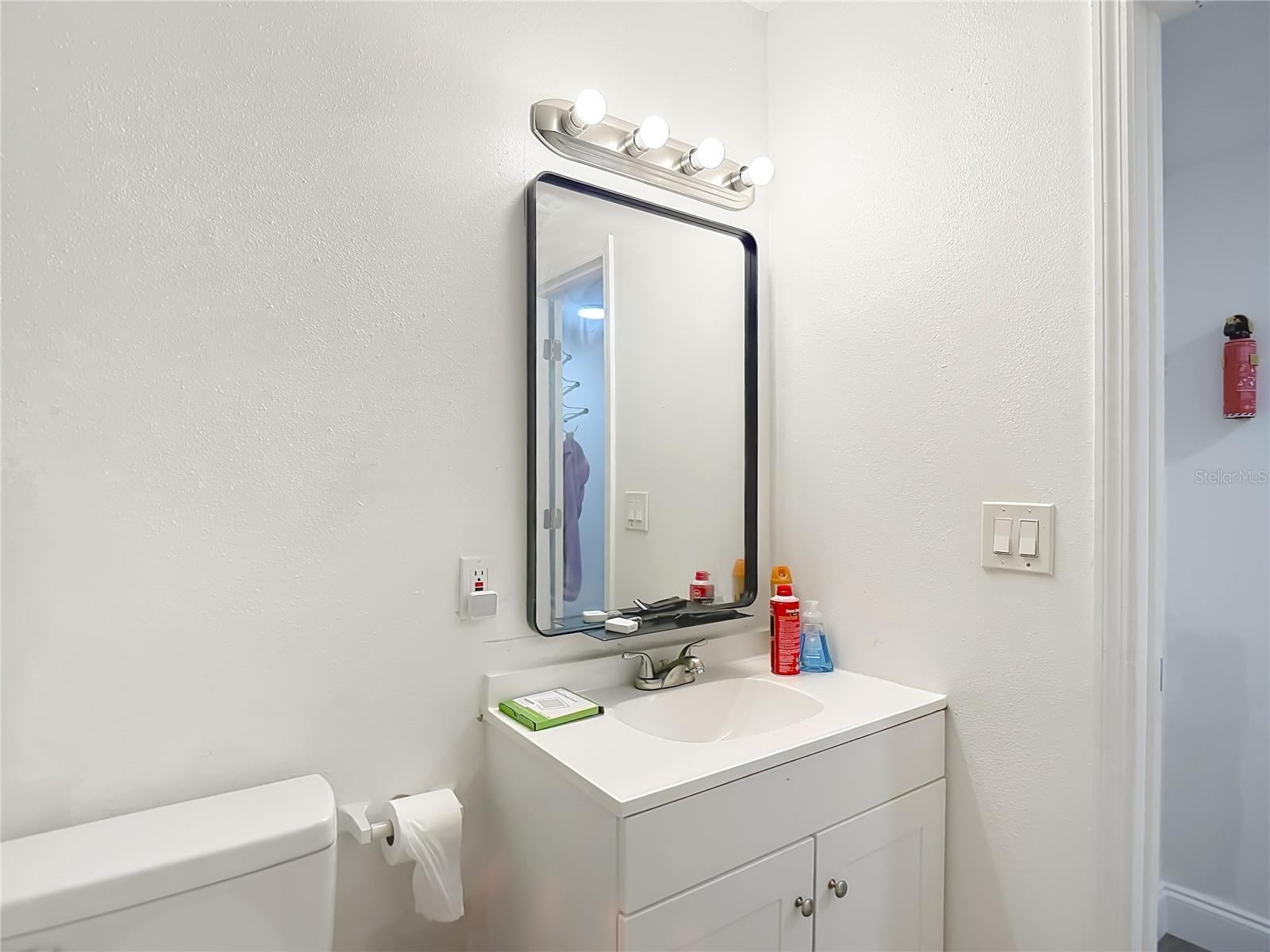 Image 34 of 69 For 5110 Gateway Drive