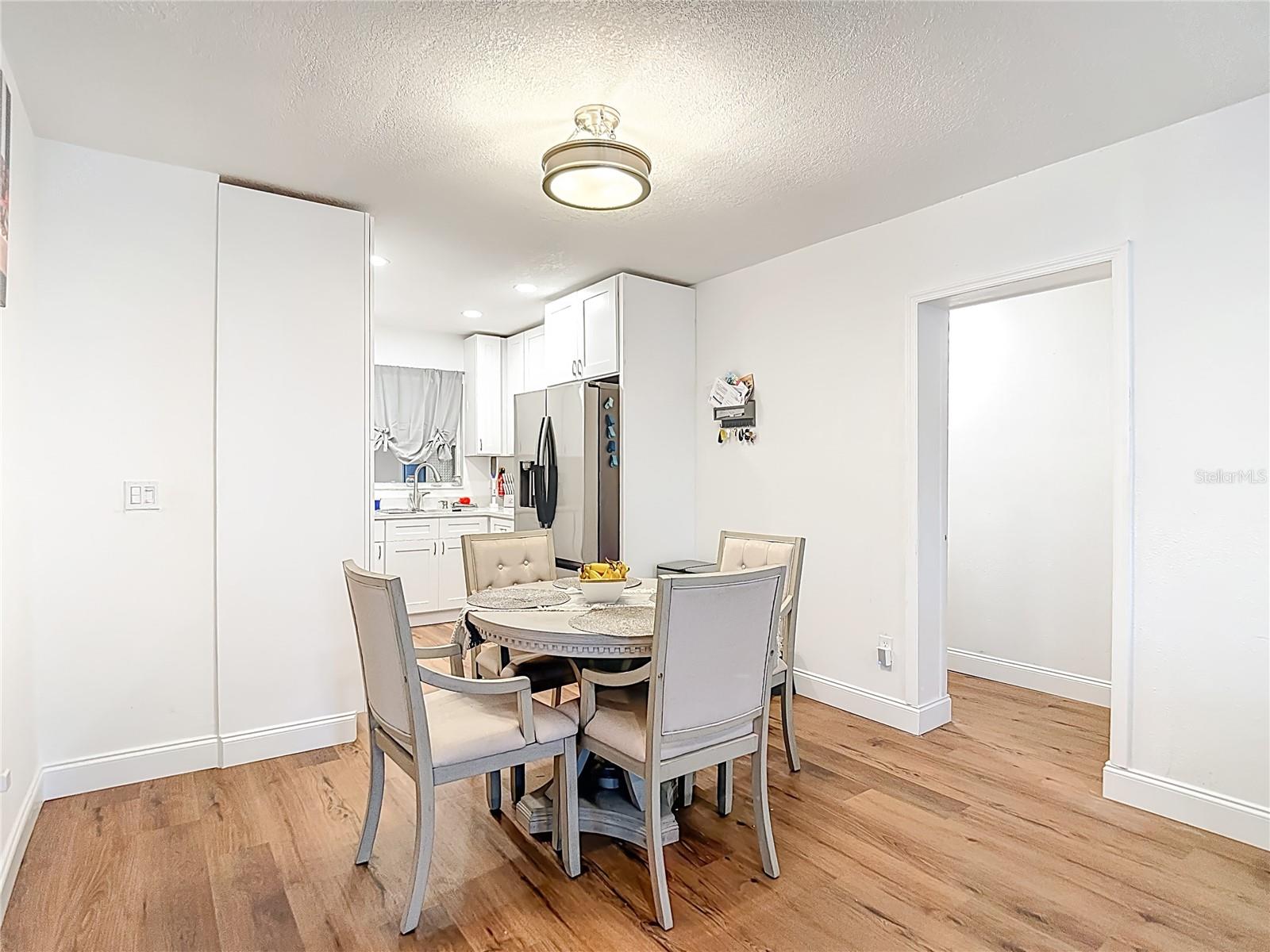 Image 4 of 69 For 5110 Gateway Drive