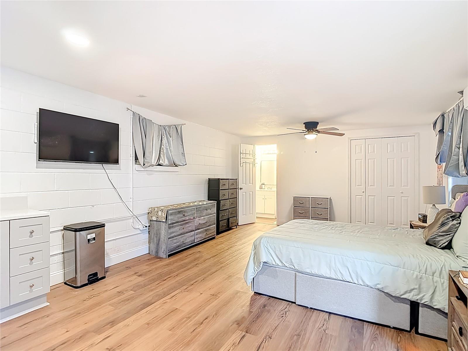 Image 49 of 69 For 5110 Gateway Drive