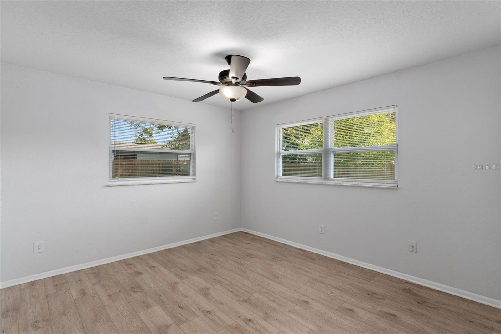 Image 19 of 34 For 4668 Crescent Road