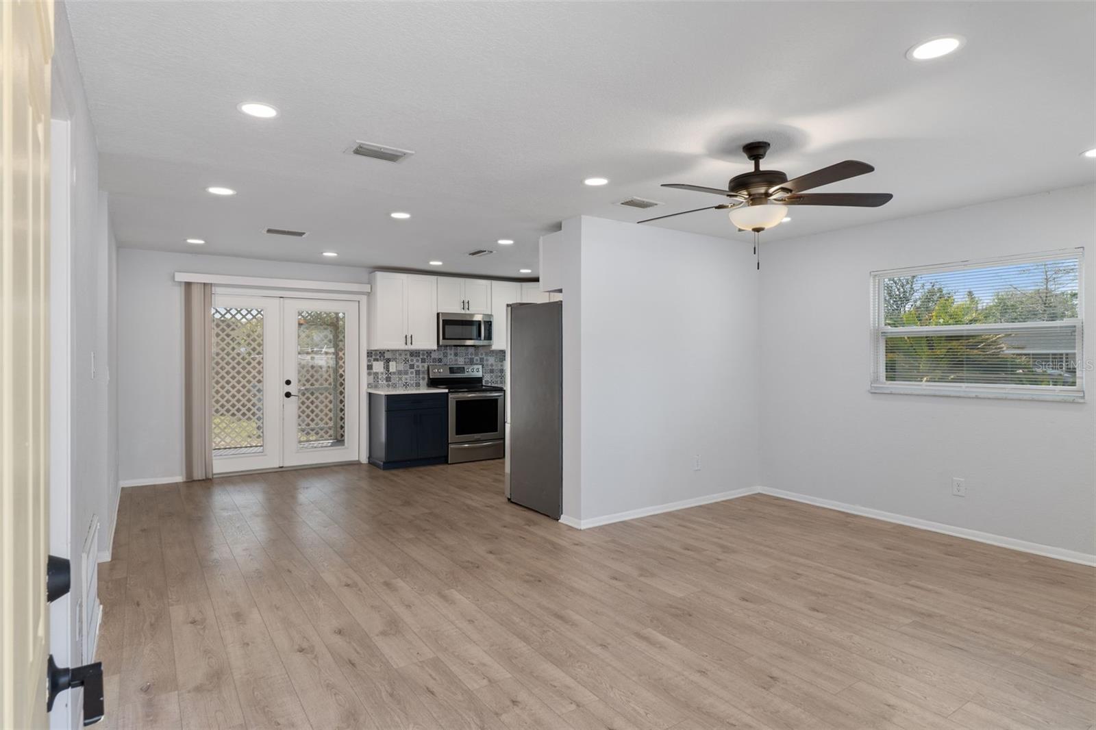 Image 6 of 34 For 4668 Crescent Road