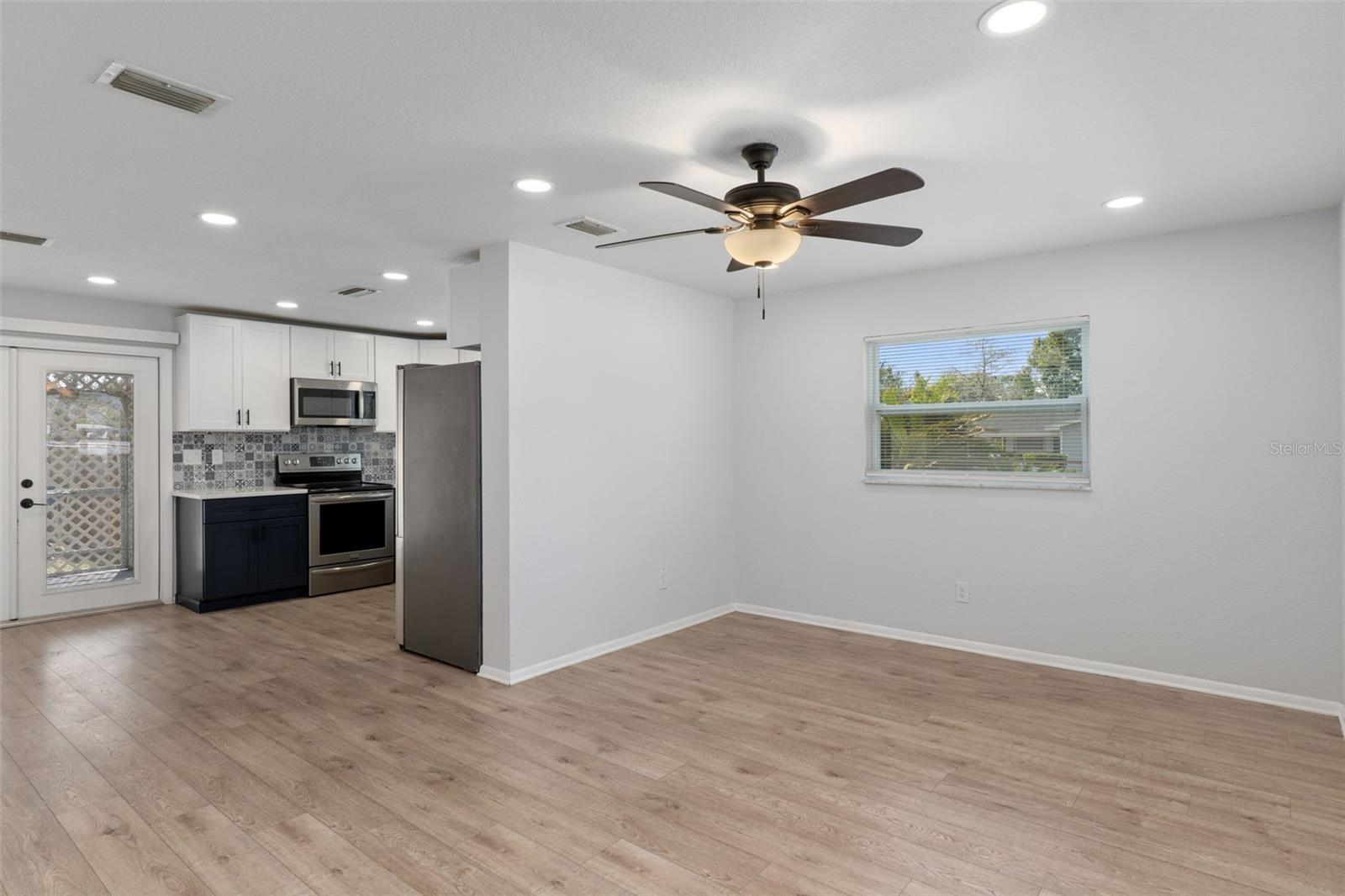 Image 7 of 34 For 4668 Crescent Road