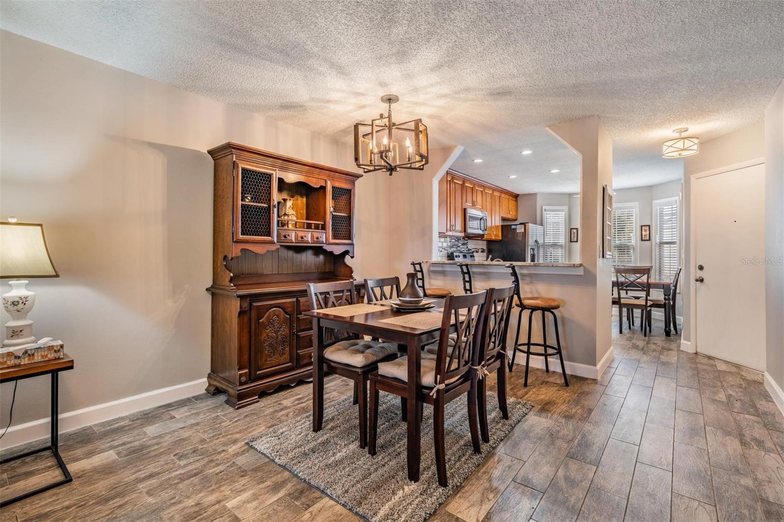 Image 12 of 33 For 11308 Versailles Lane C