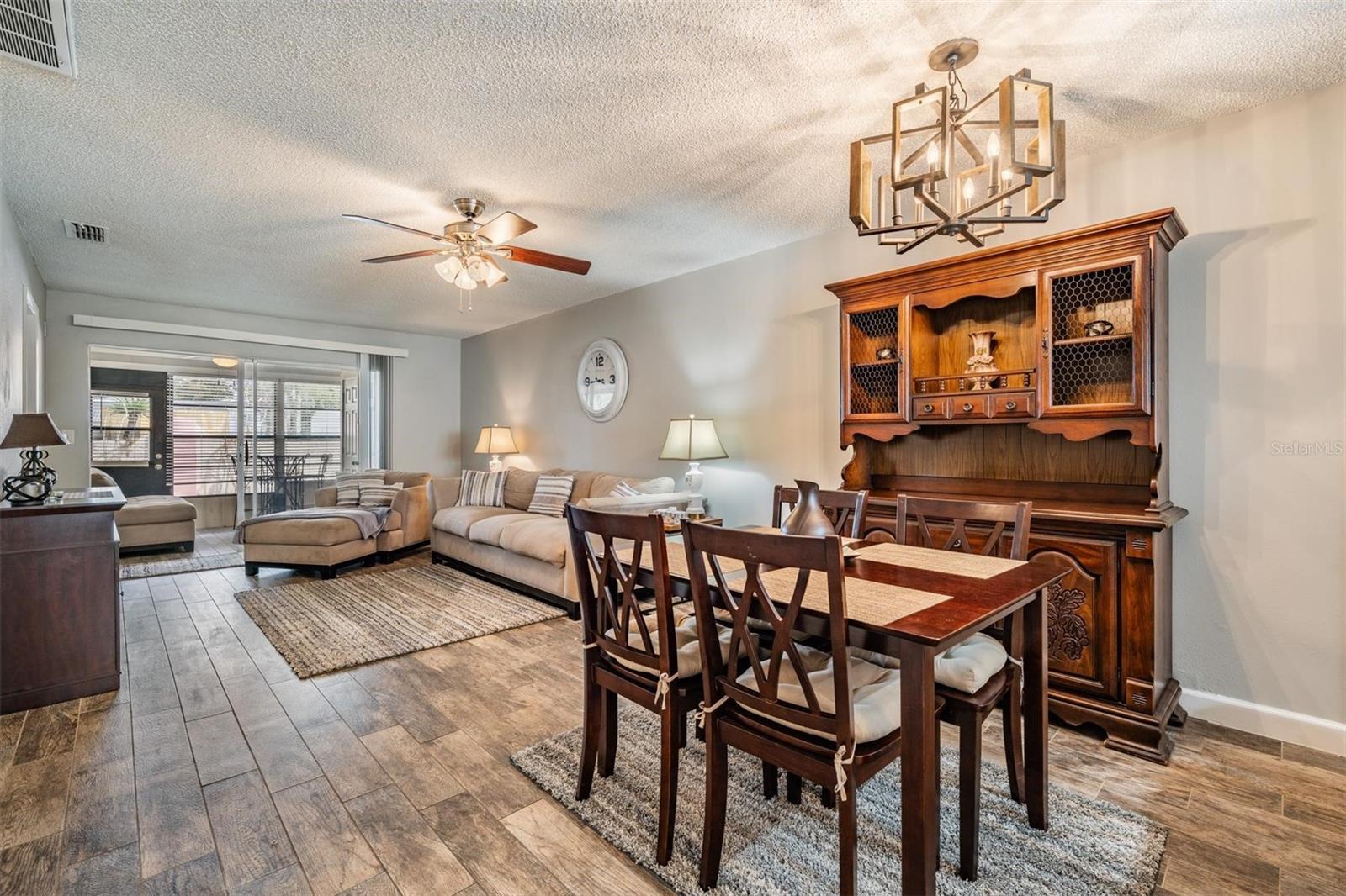 Image 13 of 33 For 11308 Versailles Lane C