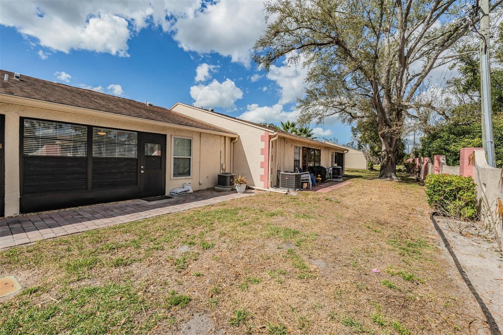 Image 26 of 33 For 11308 Versailles Lane C