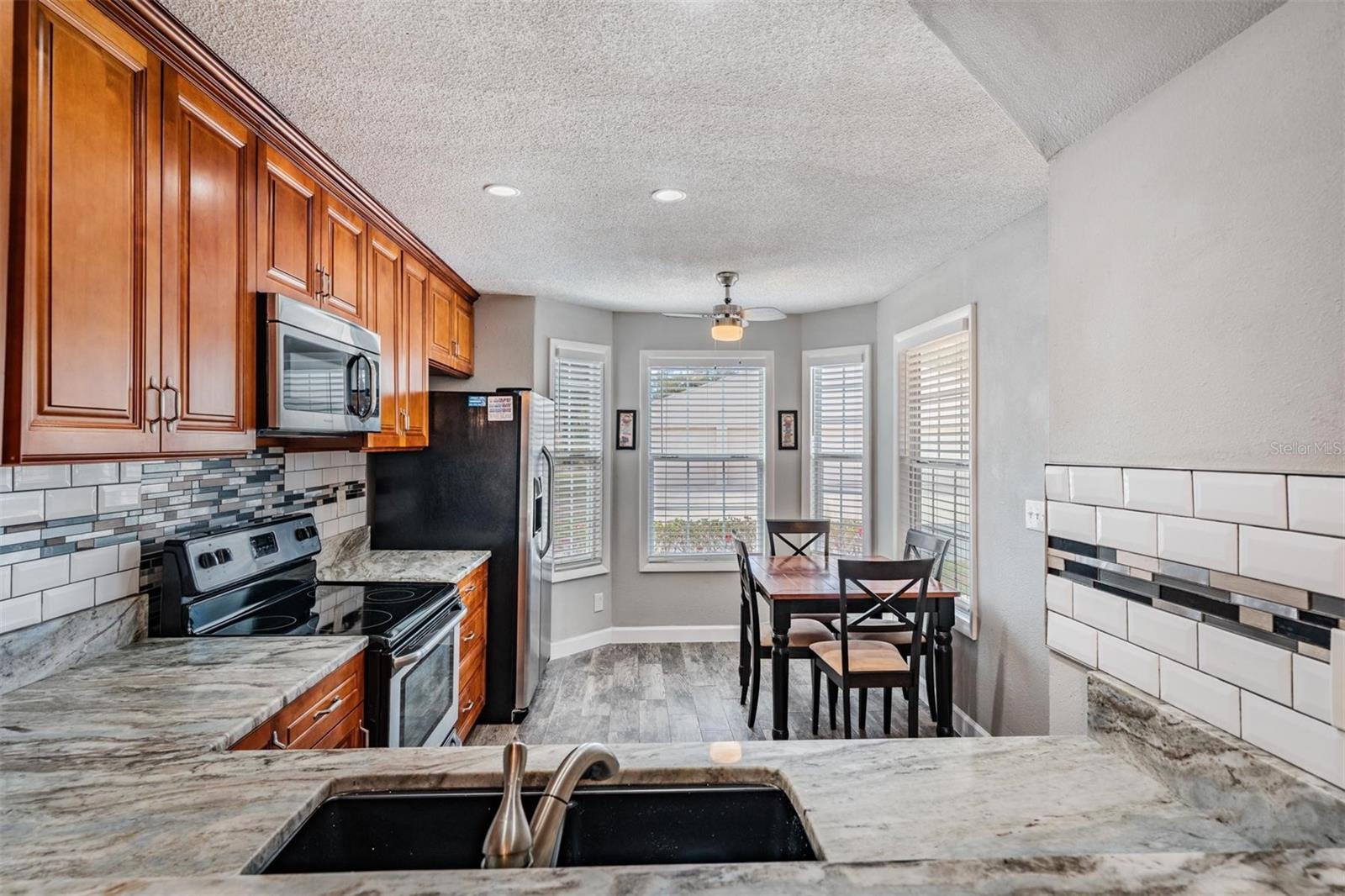 Image 3 of 33 For 11308 Versailles Lane C