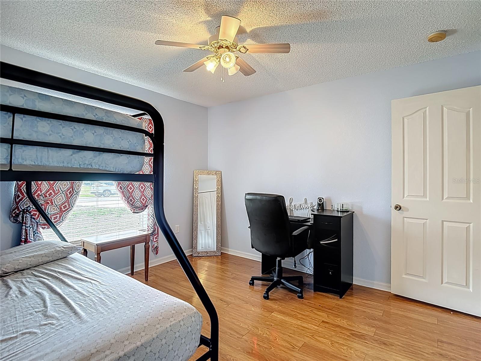 Image 32 of 55 For 11509 Tuscanny Avenue