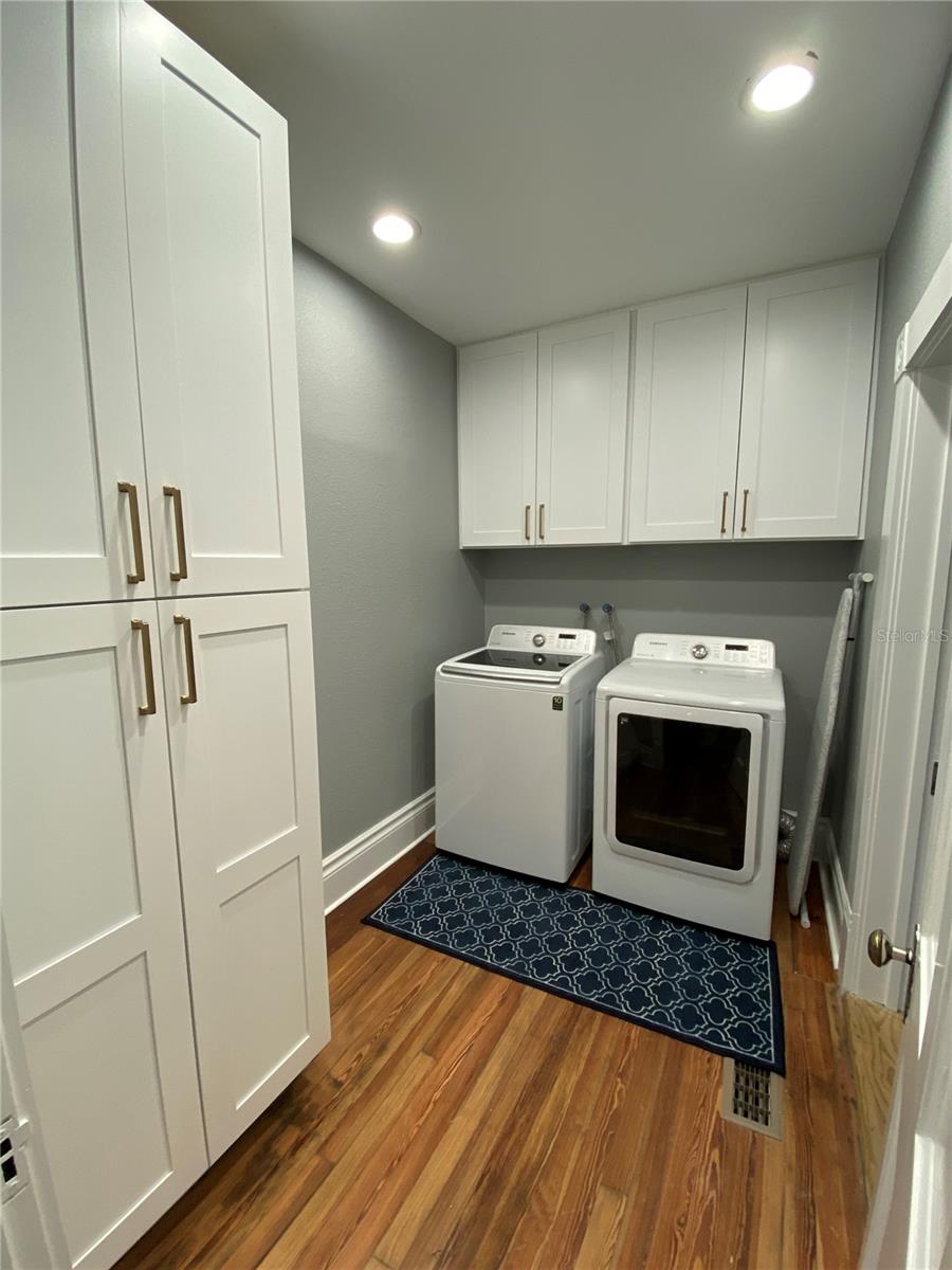 Image 4 of 20 For 133 Pinellas Avenue