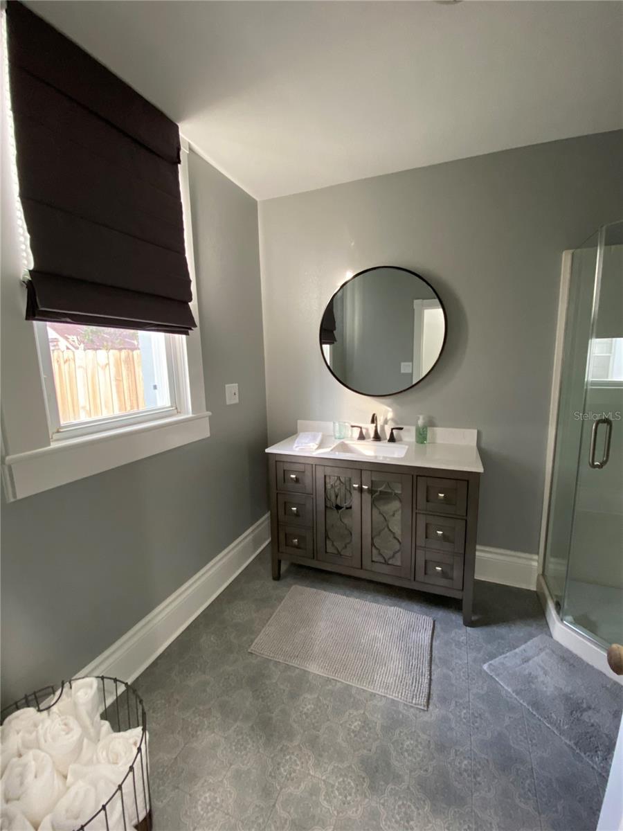 Image 5 of 20 For 133 Pinellas Avenue