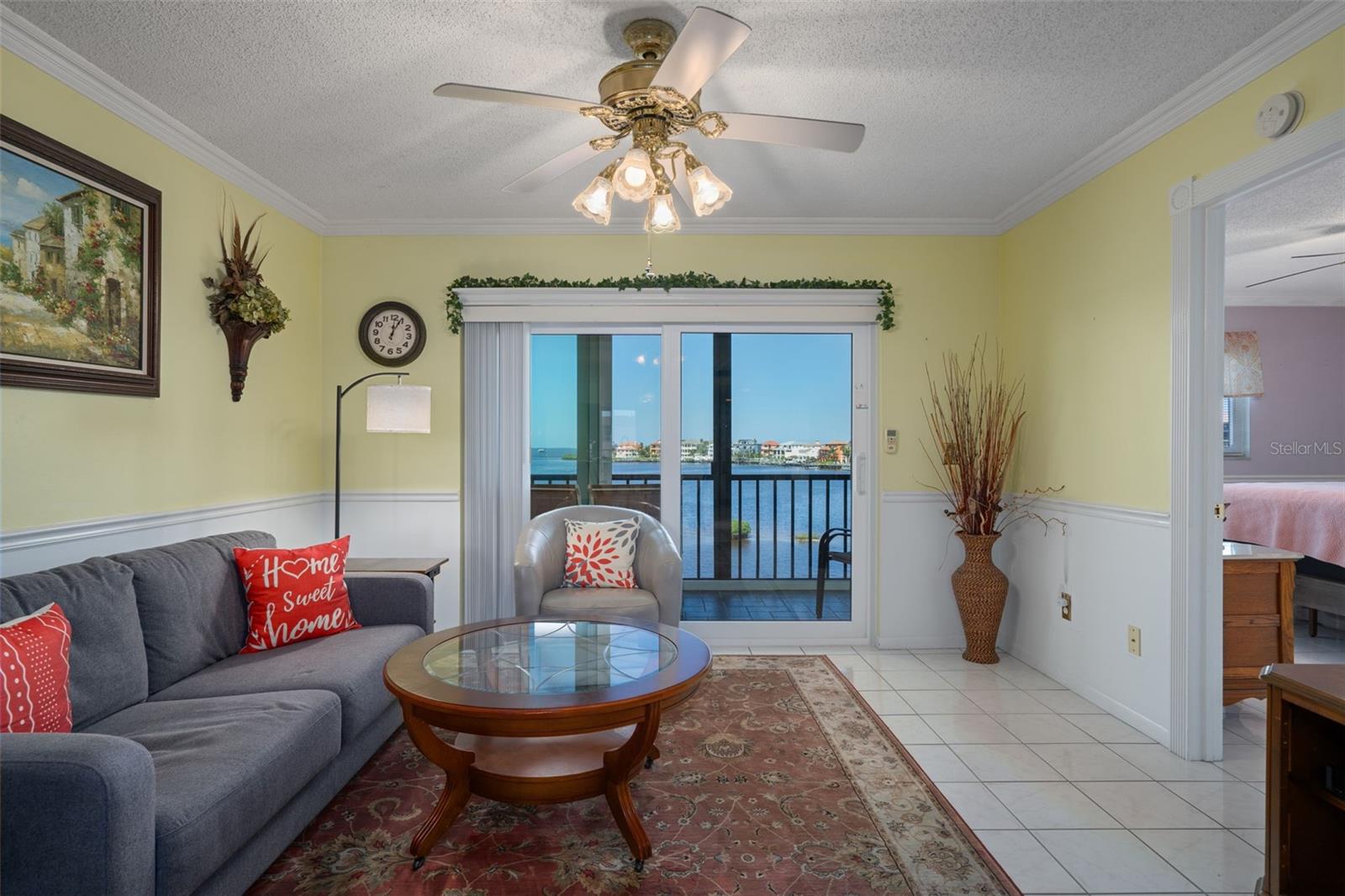 Image 10 of 51 For 8211 Brent Street 832