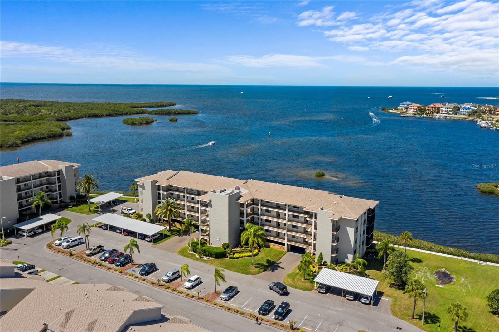 Image 2 of 51 For 8211 Brent Street 832