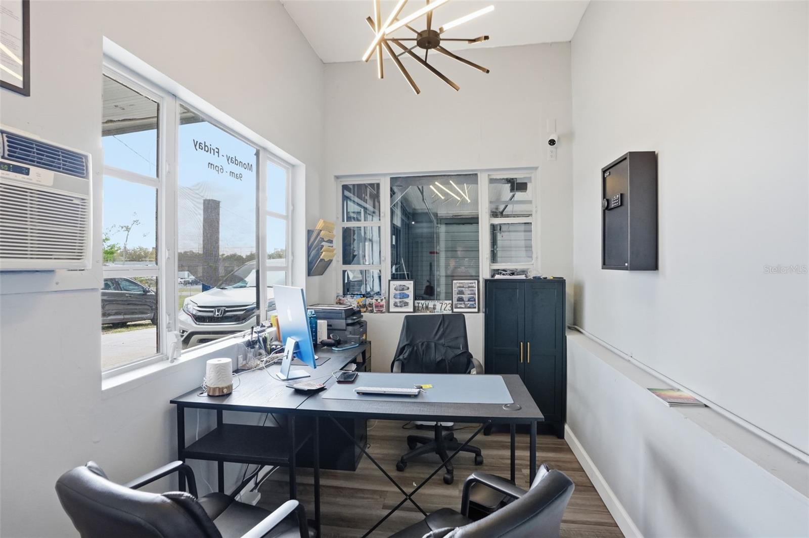 Image 10 of 42 For 13379 Chambord Street