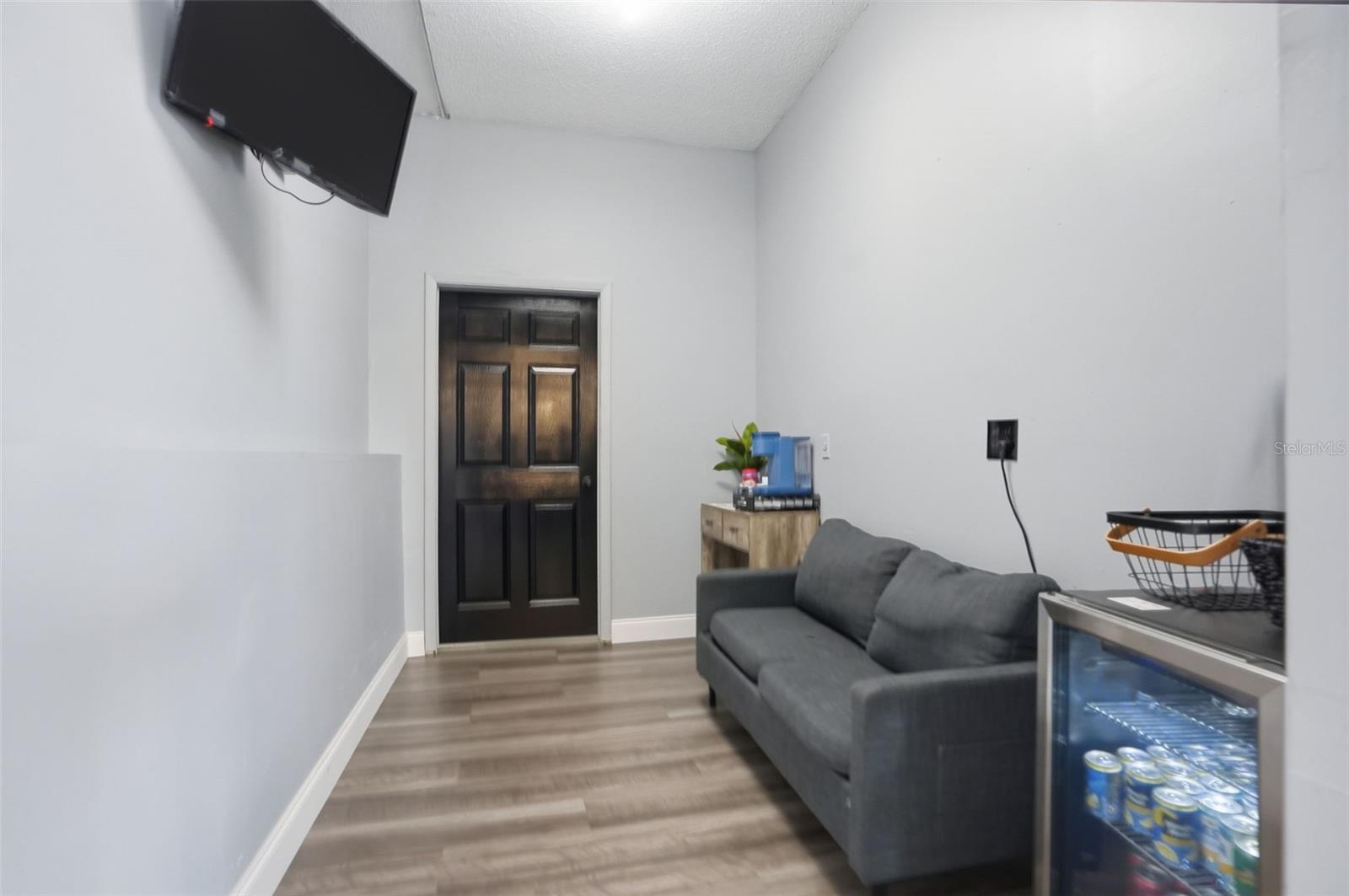 Image 21 of 42 For 13379 Chambord Street