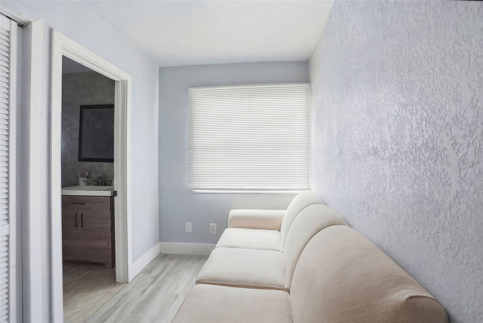 Image 22 of 42 For 13379 Chambord Street