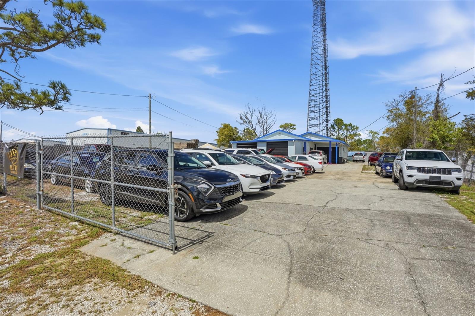 Image 34 of 42 For 13379 Chambord Street