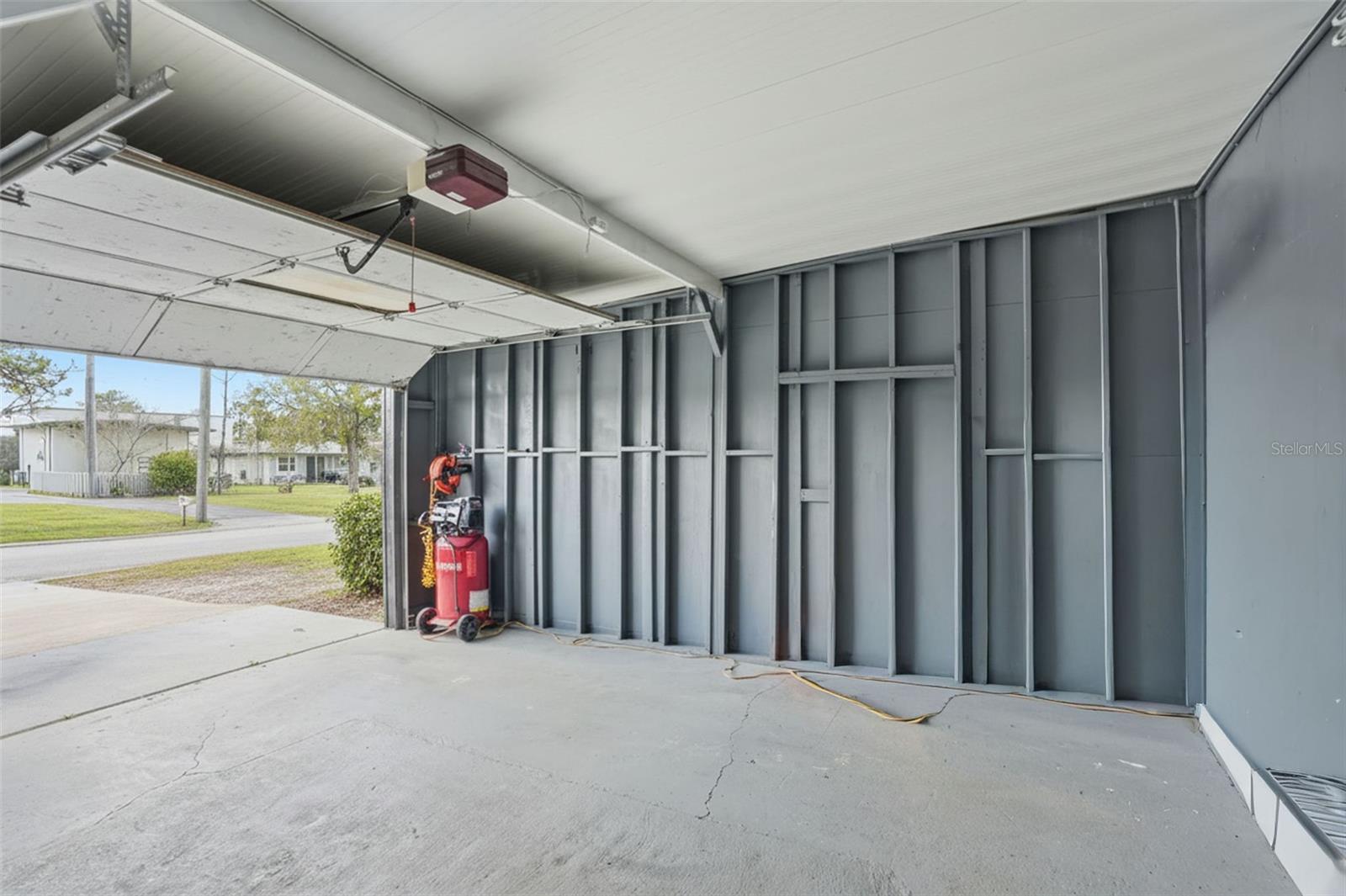 Image 4 of 42 For 13379 Chambord Street