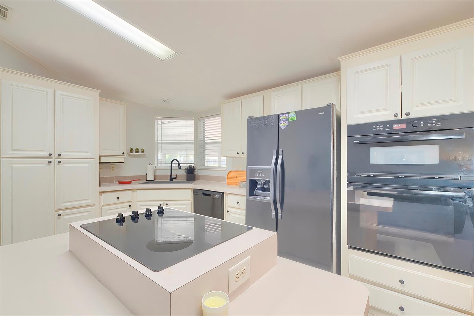 Image 17 of 58 For 15025 Brookridge Boulevard