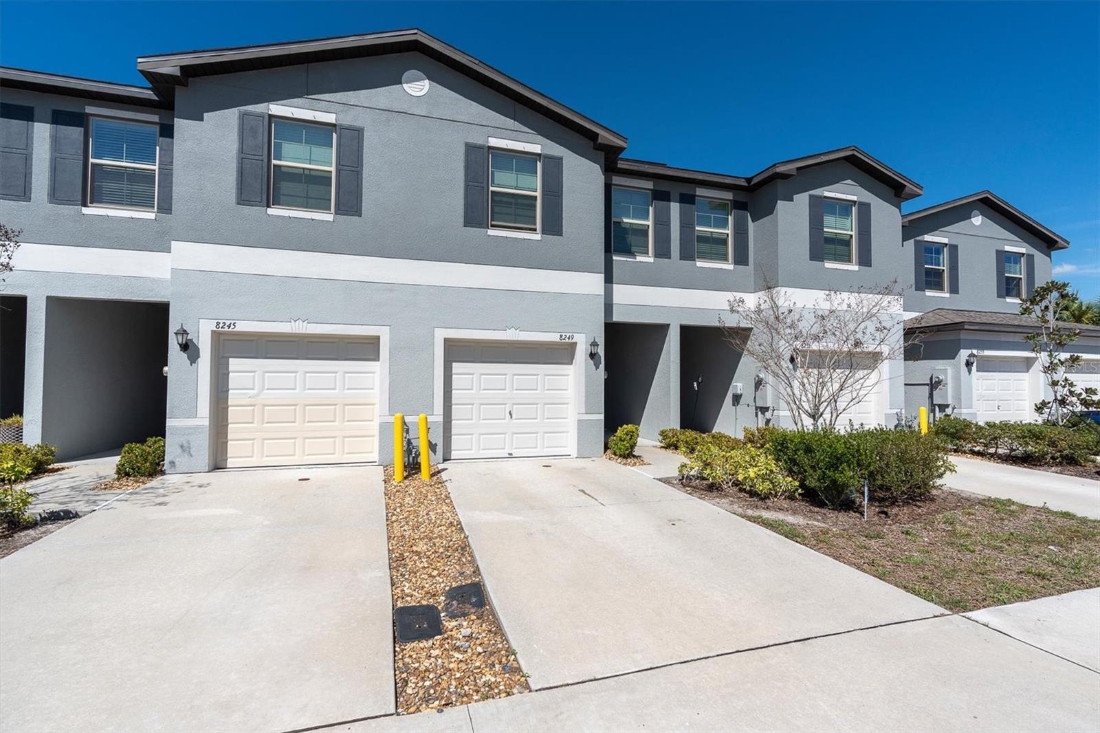 Image 29 of 33 For 8249 Crescent Oaks Drive