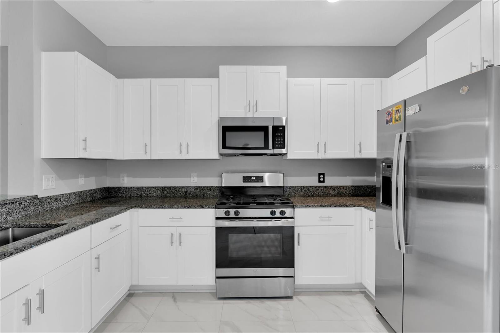 Image 9 of 33 For 8249 Crescent Oaks Drive