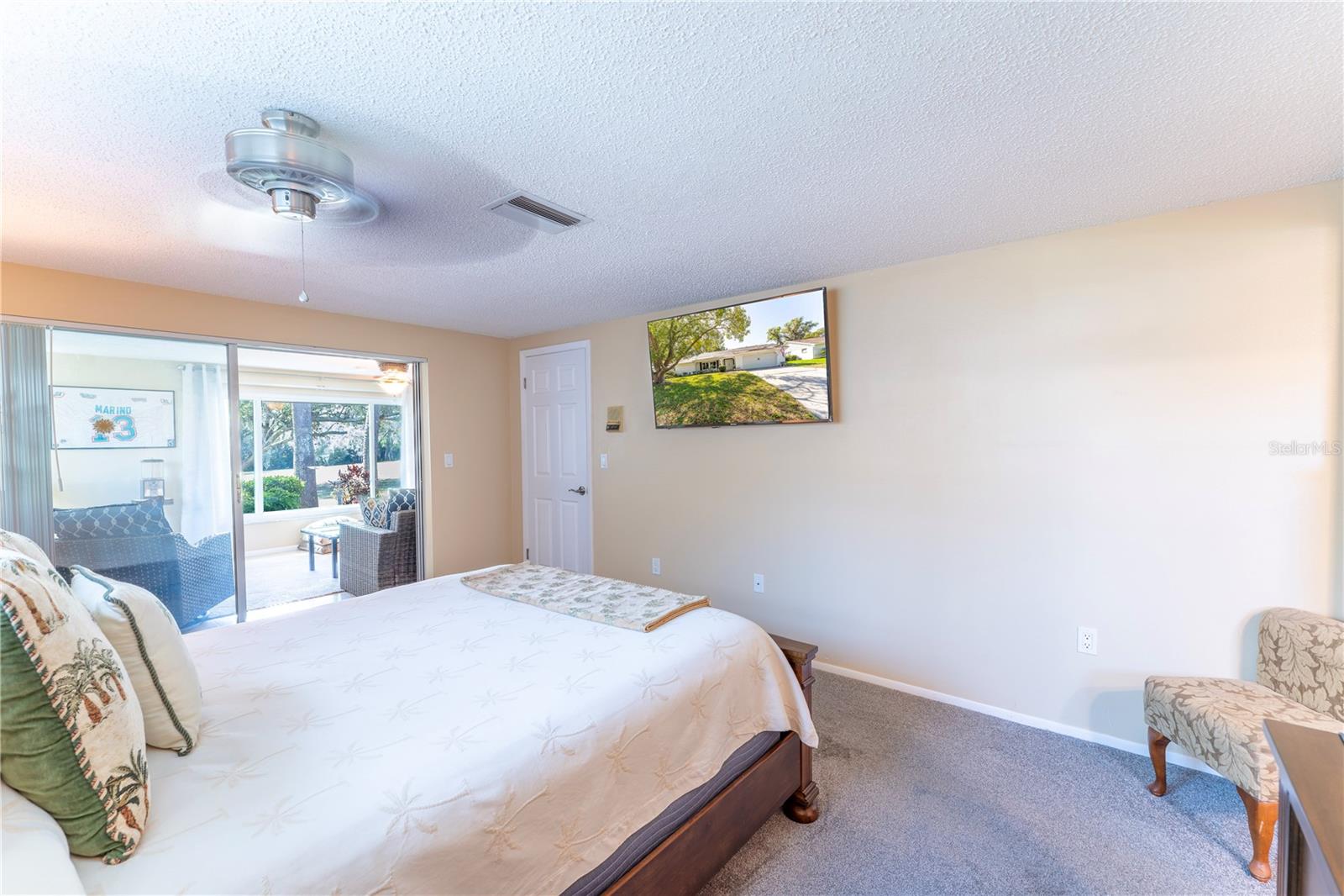 Image 19 of 38 For 8210 Valley Stream Lane