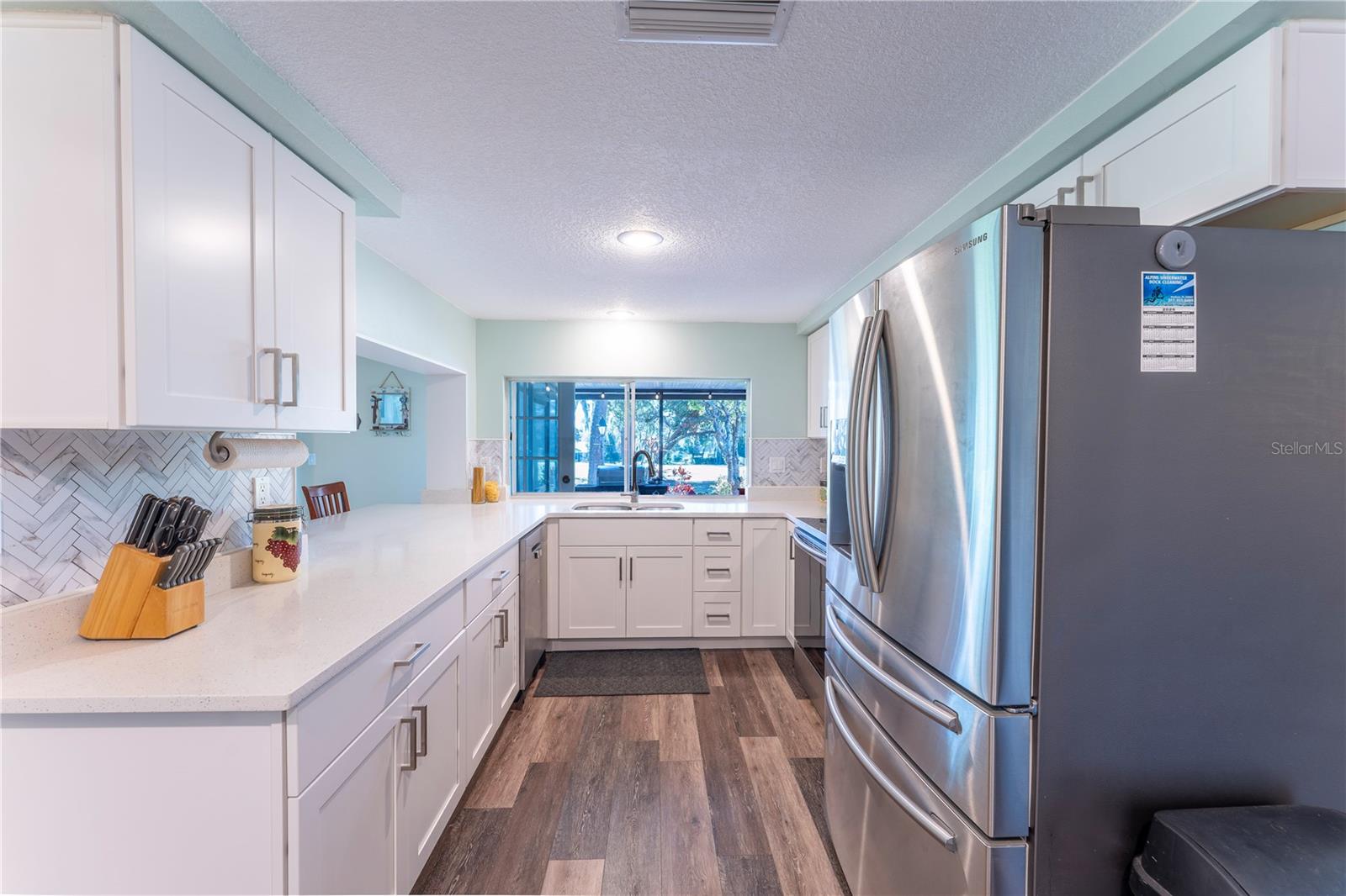 Image 24 of 38 For 8210 Valley Stream Lane