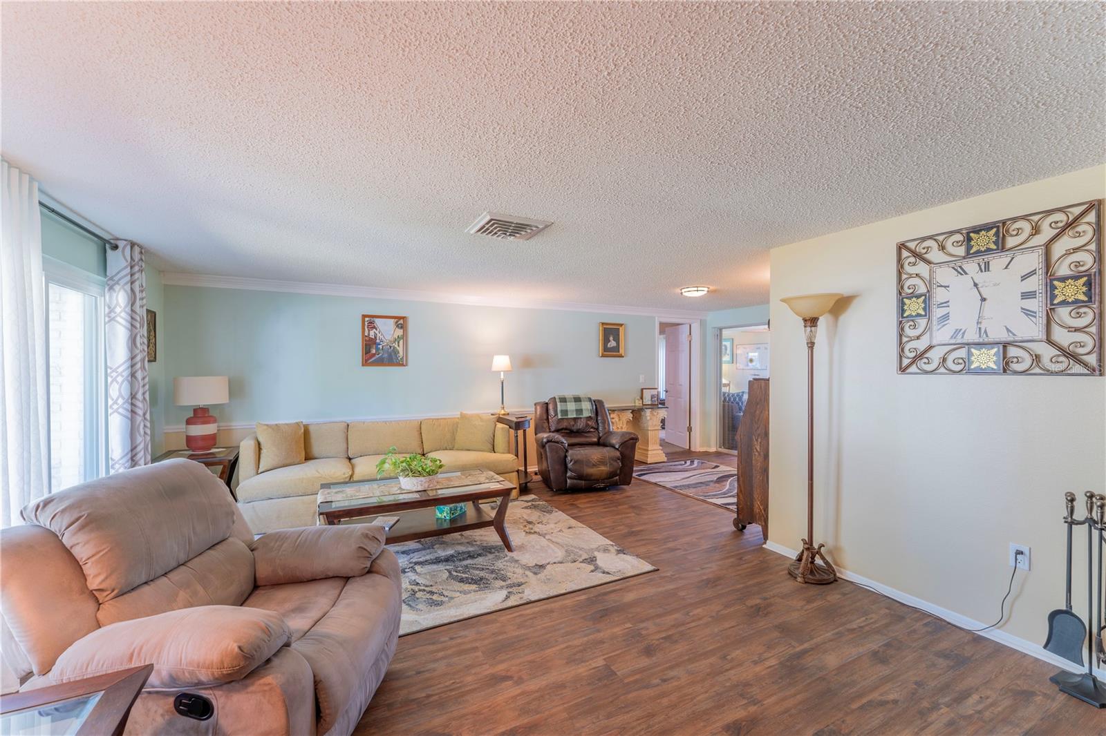 Image 6 of 38 For 8210 Valley Stream Lane