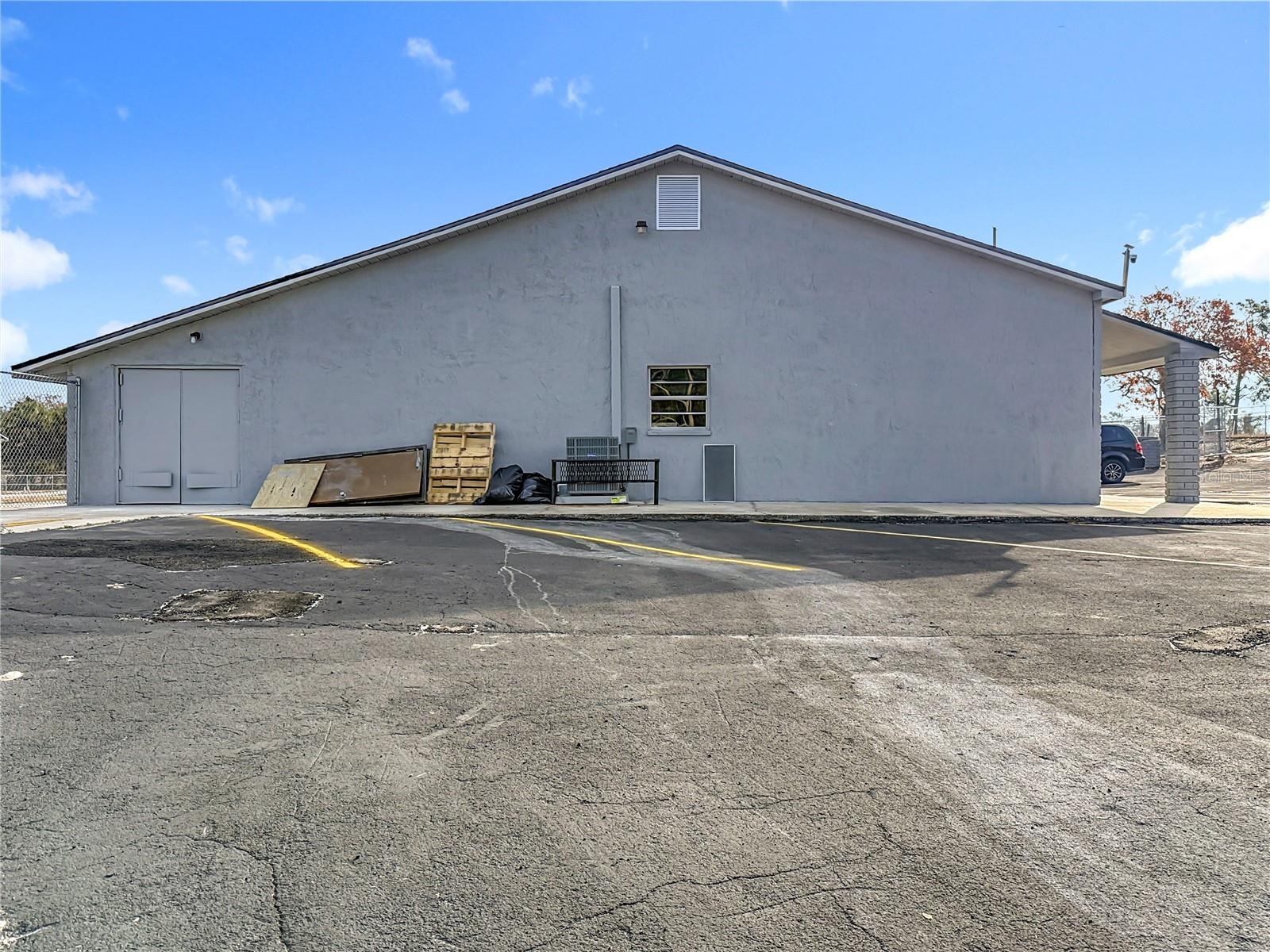 Image 17 of 56 For 8925 New York Avenue