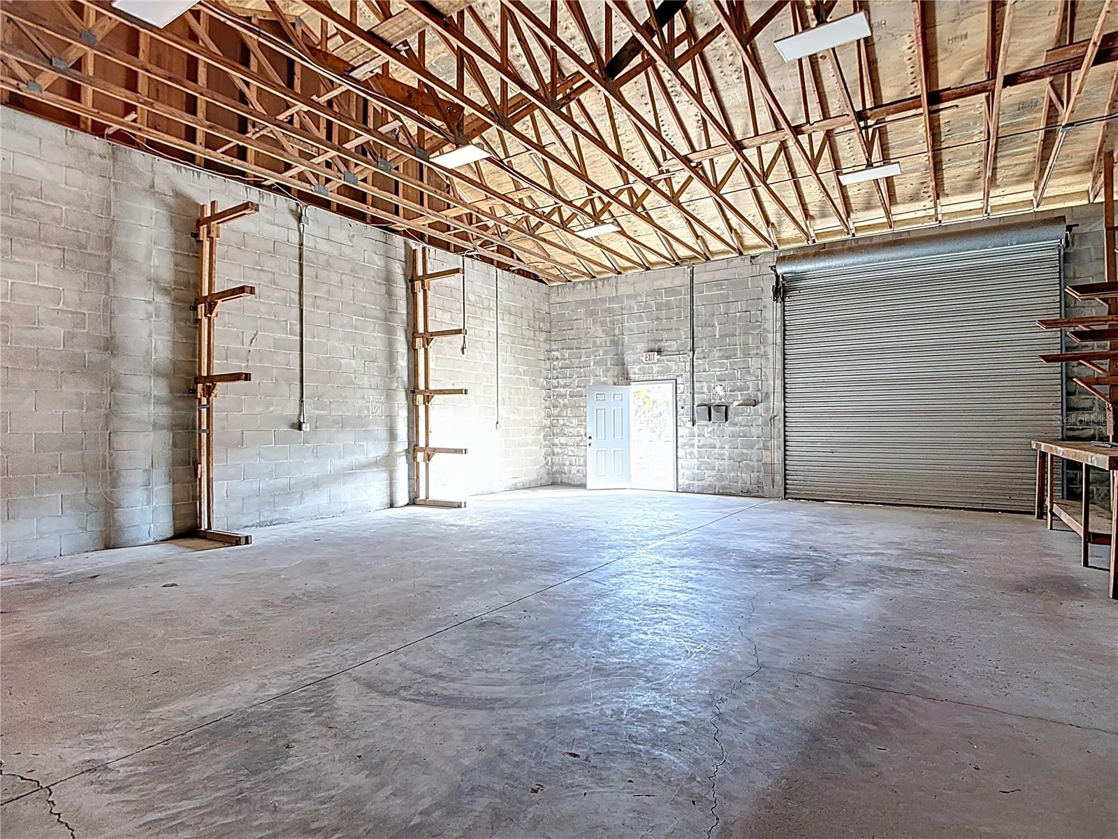 Image 31 of 56 For 8925 New York Avenue