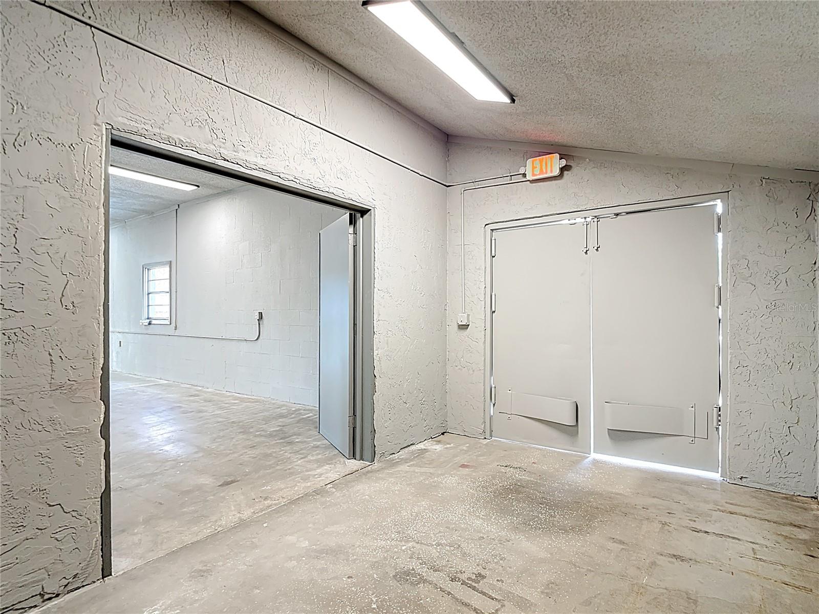 Image 9 of 56 For 8925 New York Avenue