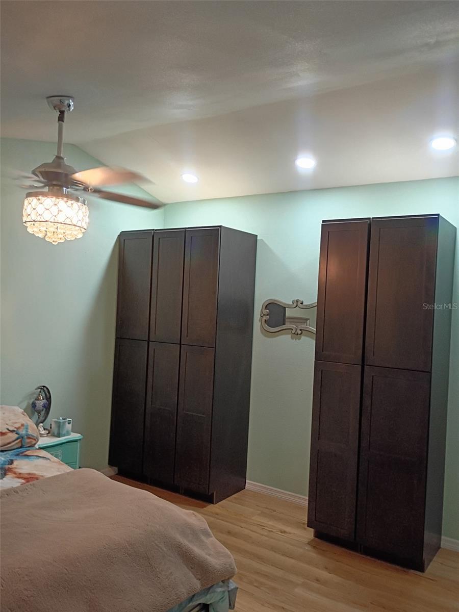 Image 11 of 24 For 4309 Pallas Avenue