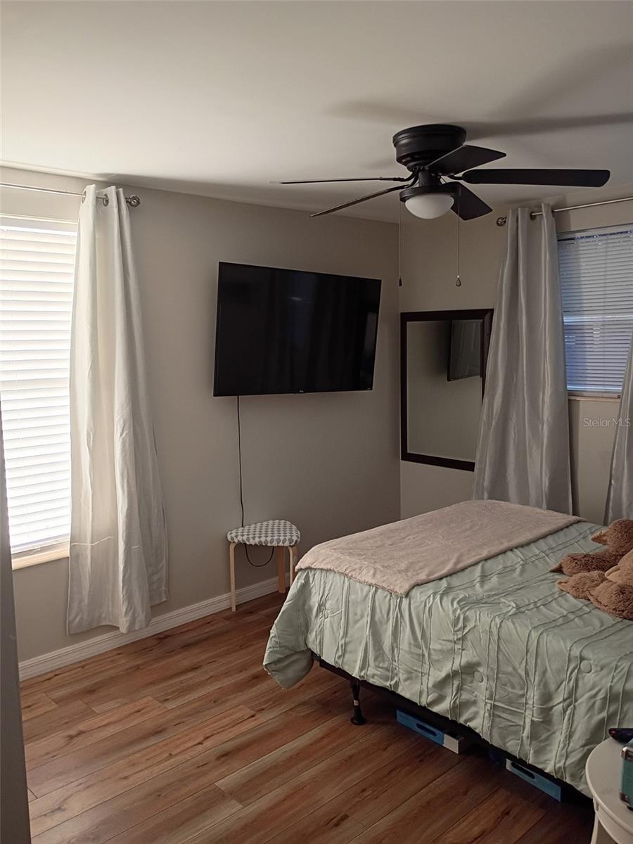 Image 20 of 24 For 4309 Pallas Avenue