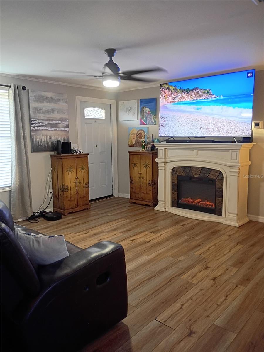 Image 6 of 24 For 4309 Pallas Avenue