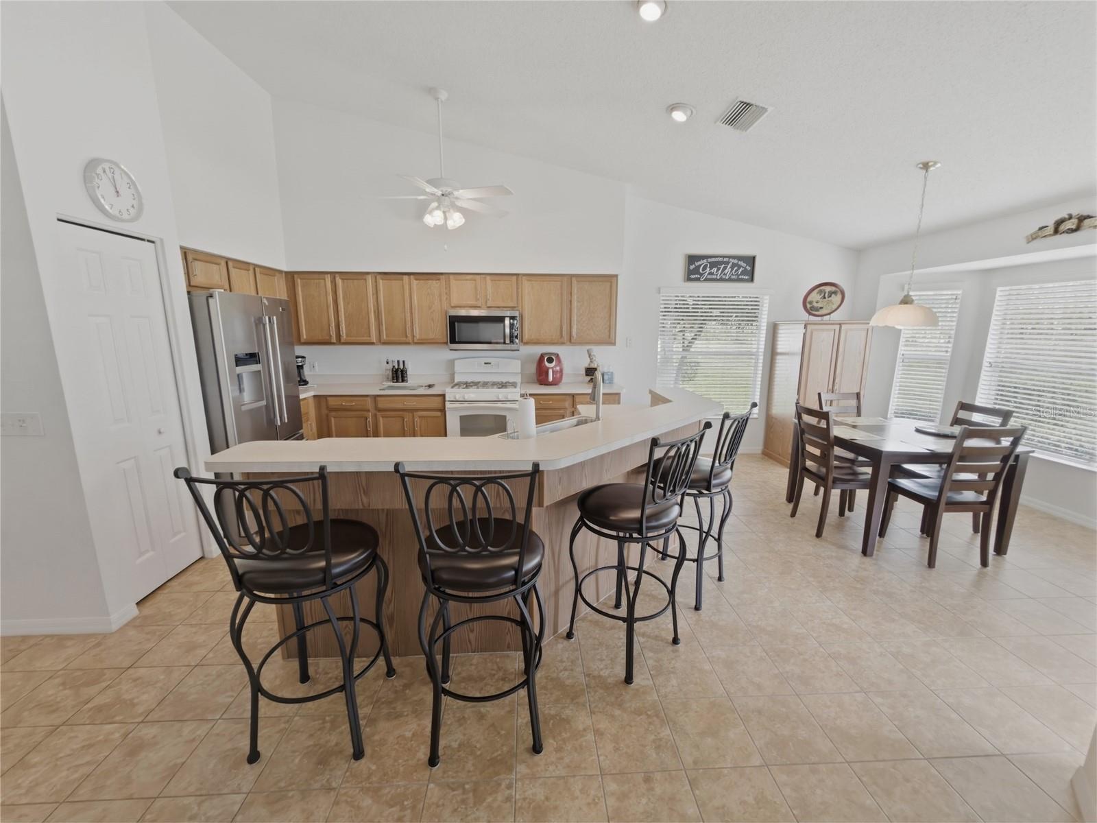 Image 14 of 67 For 18708 Bellevista Court