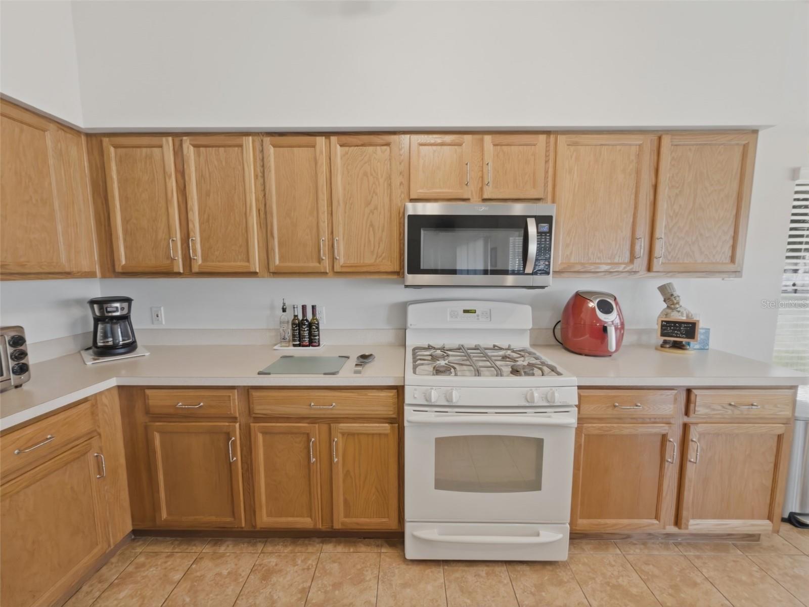 Image 20 of 67 For 18708 Bellevista Court