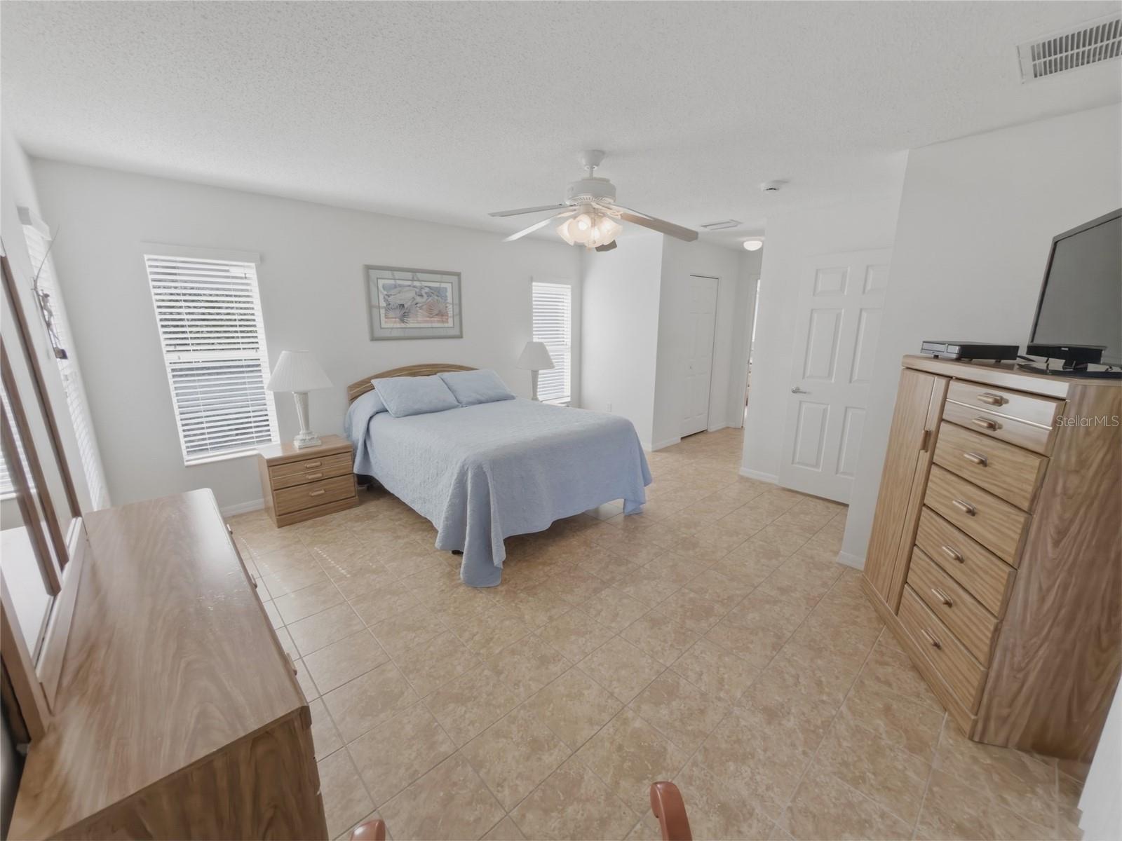 Image 23 of 67 For 18708 Bellevista Court