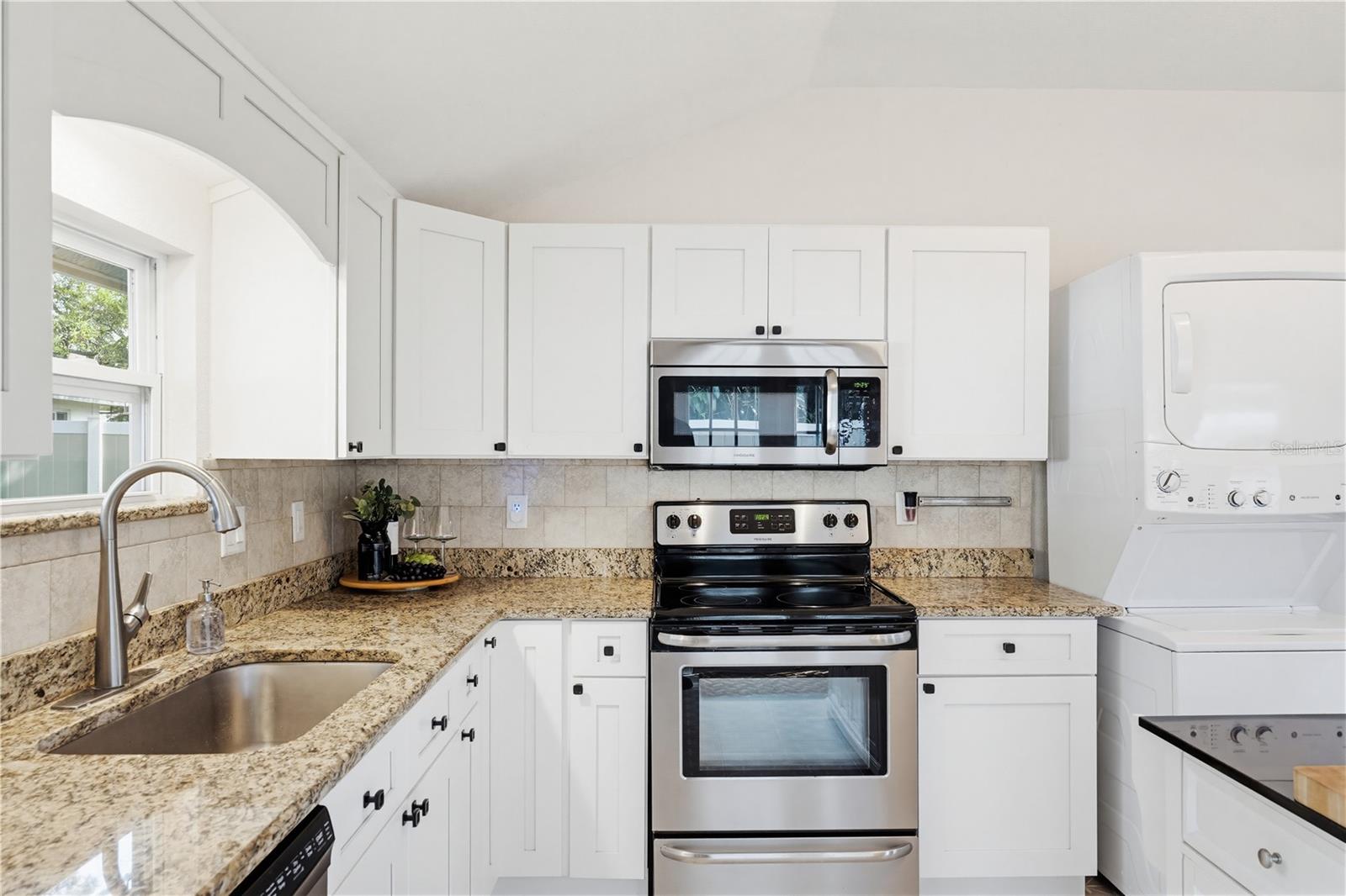 Image 10 of 57 For 1220 Orange Avenue