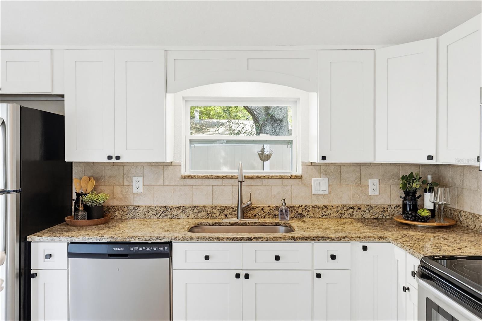 Image 8 of 57 For 1220 Orange Avenue